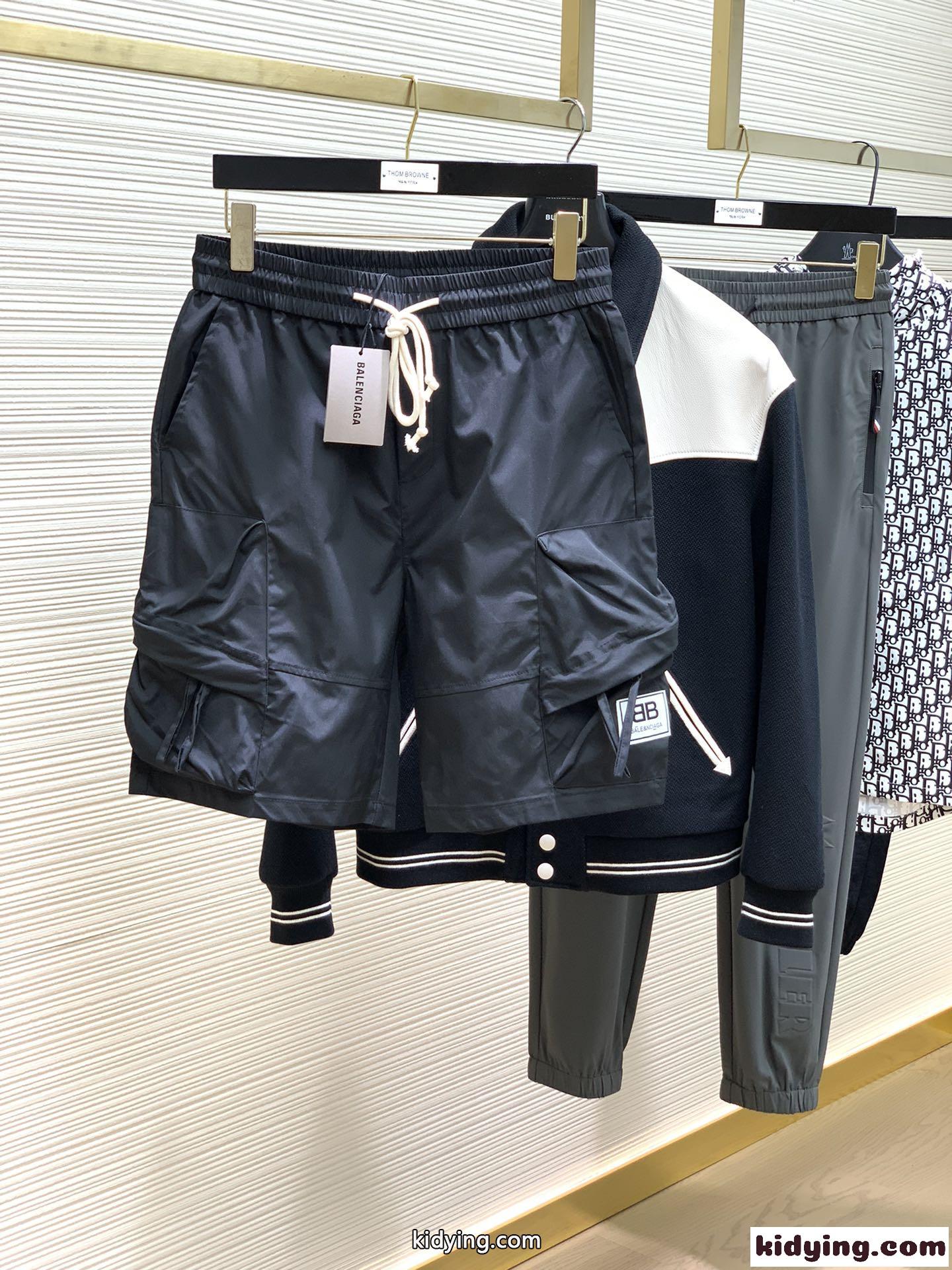合わせやすい かっこいい バレンシアガ パンツ コピー 定番 快適 ロゴ メンズ ショートパンツ-2