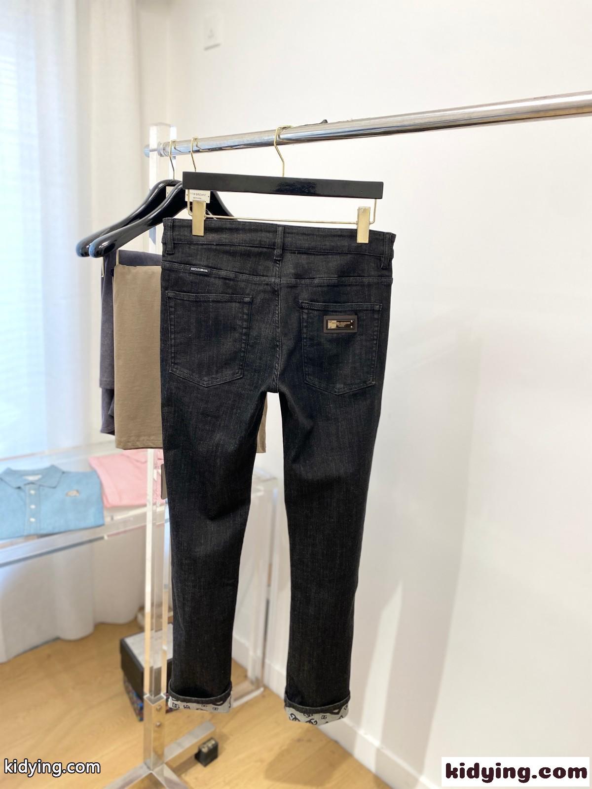 ドルチェ&ガッバーナ ジーンズ 偽物 ストレッチ 合わせやすい メンズ デニムパンツ-3