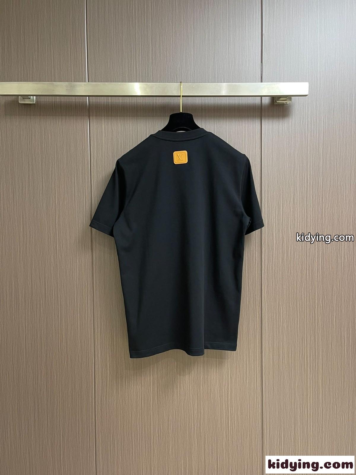 VVN パッチ ショートスリーブコットンクルーネック ルイ・ヴィトン Tシャツ コピー ブラック-1