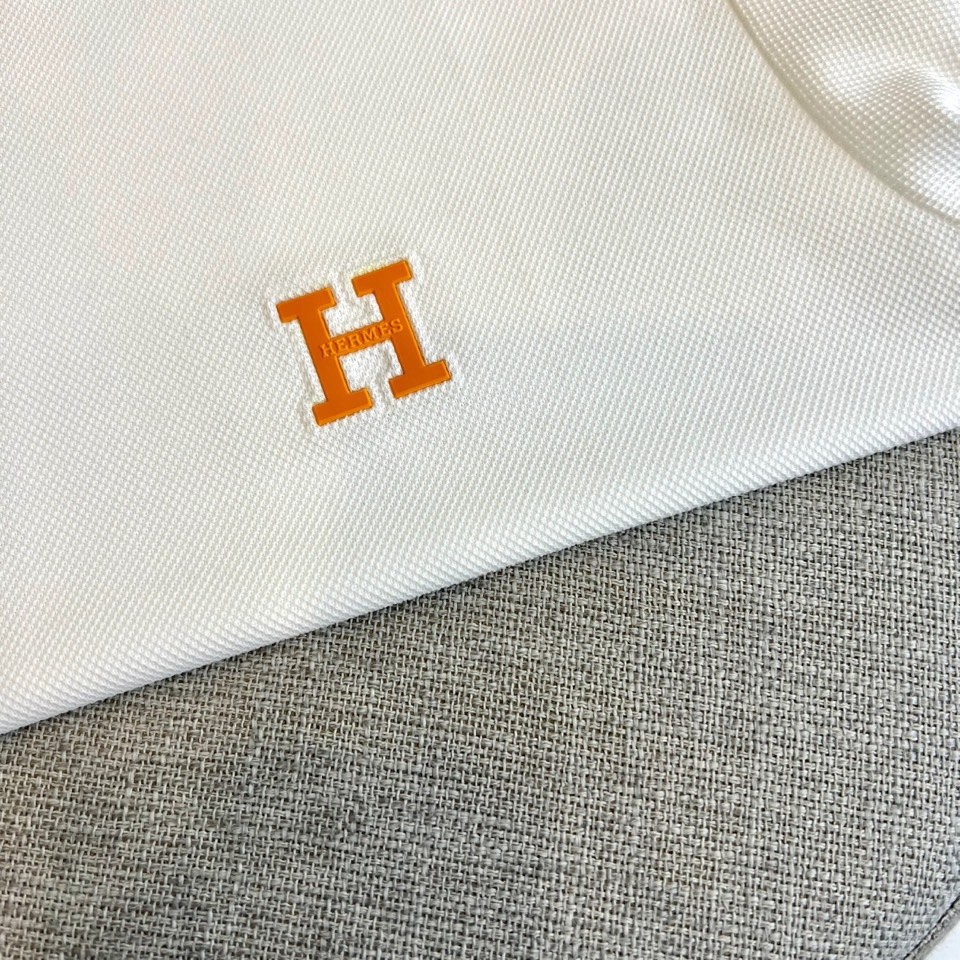洗練された ハーフジップ ポロシャツ エルメス Tシャツ 偽物 コットンピケ ホワイト-2