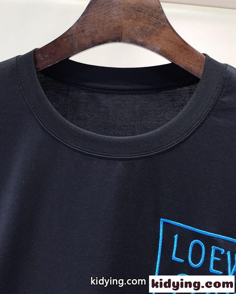 ベーシック 2色 アナグラム フェイクポケット 刺繍入り ロエベ Tシャツ コピー クルーネック-2