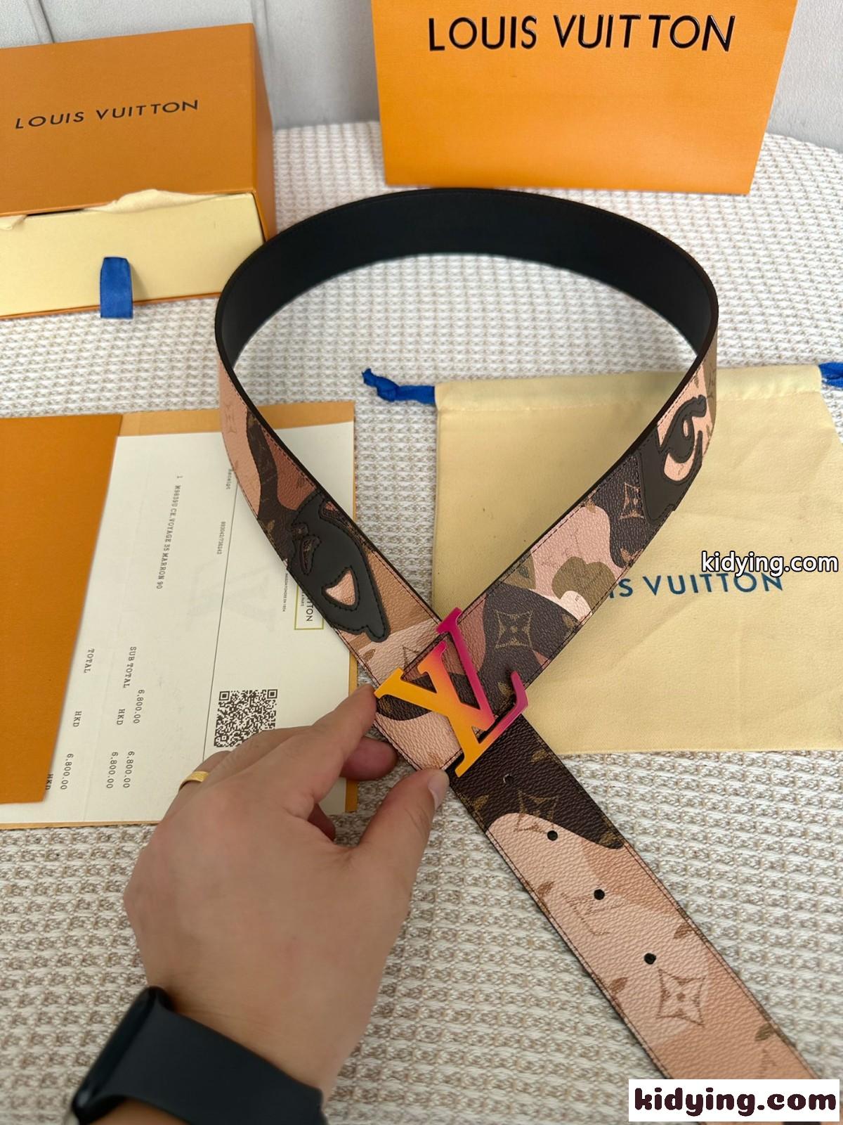 LV イニシャル 40MM リバーシブル ルイ・ヴィトン ベルト 偽物 おしゃれ-1