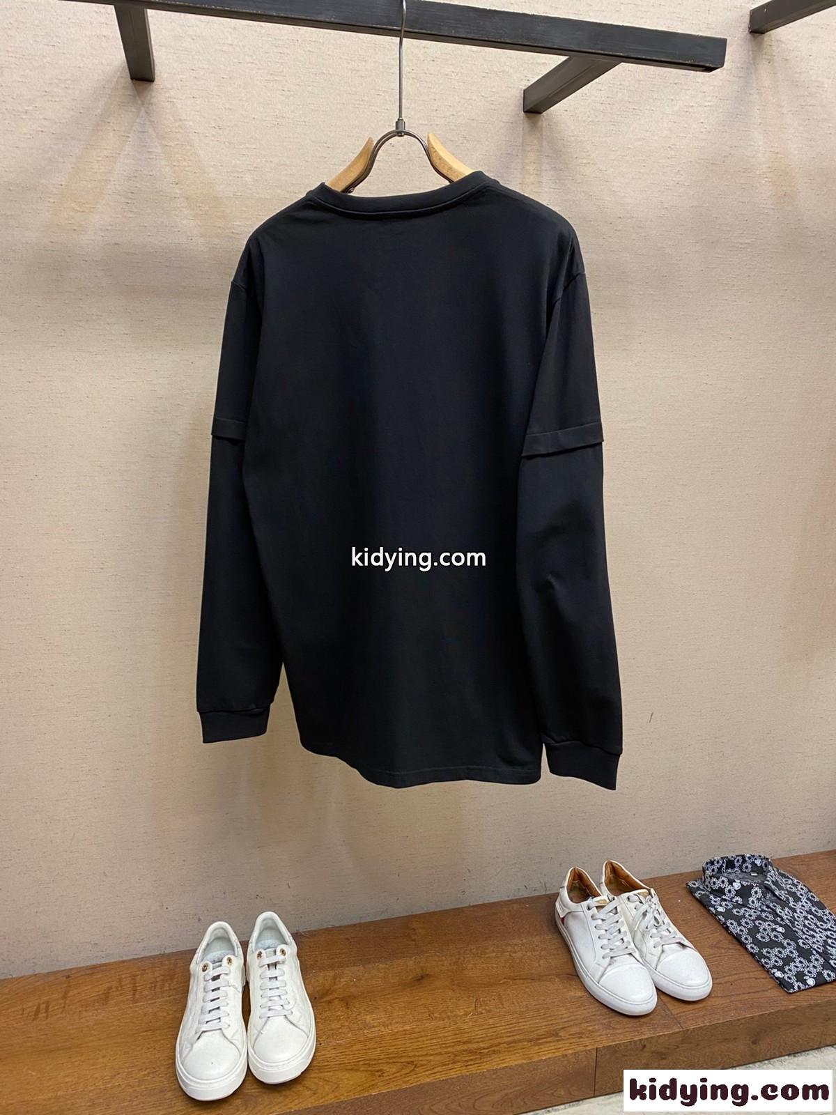 ナイロンポケット クルーネック 長袖Tシャツ プラダ Tシャツ コピー ブラック-1