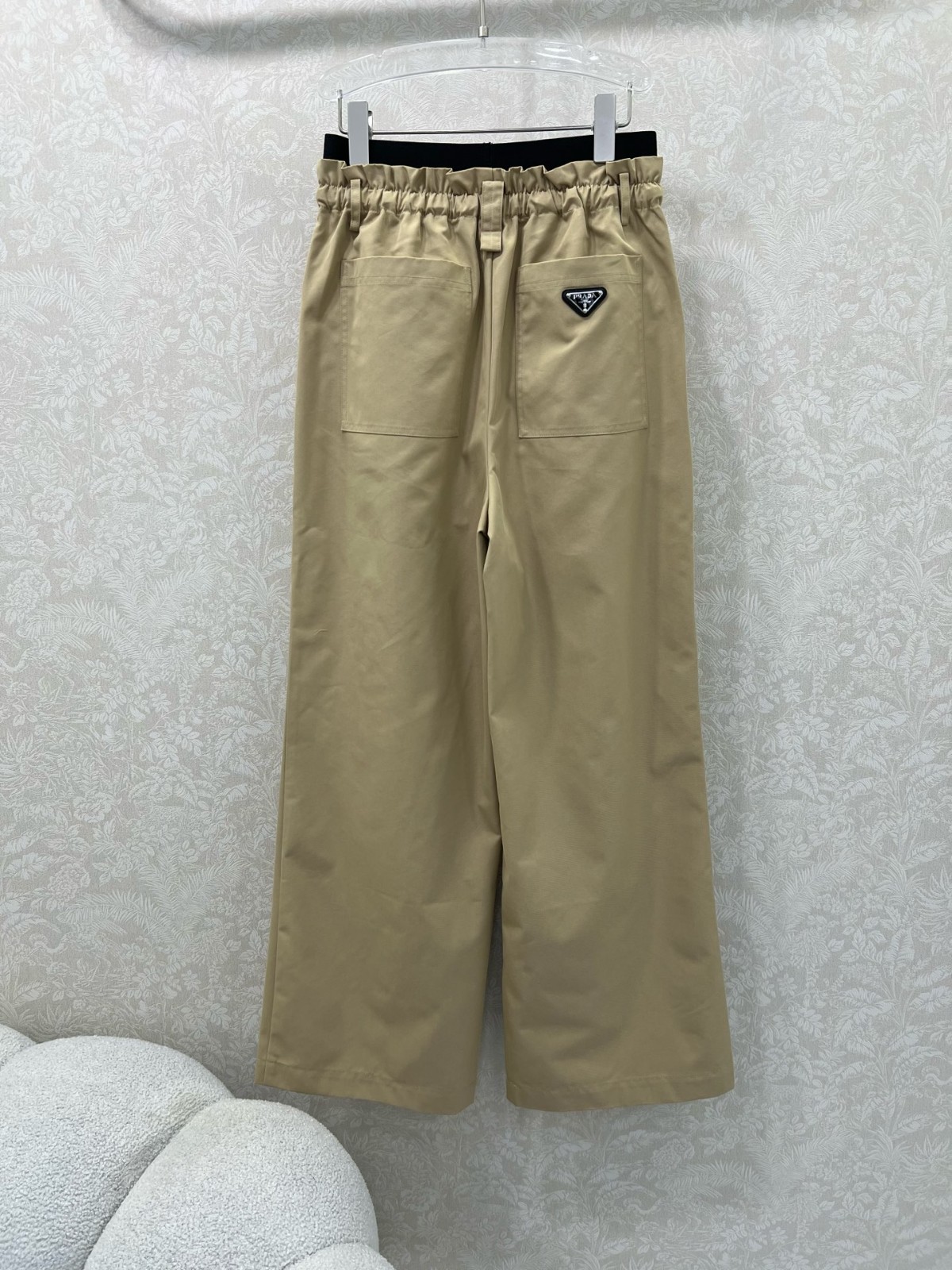 スタイリッシュ カジュアル イージーパンツ プラダ パンツ 偽物 カーキ-3