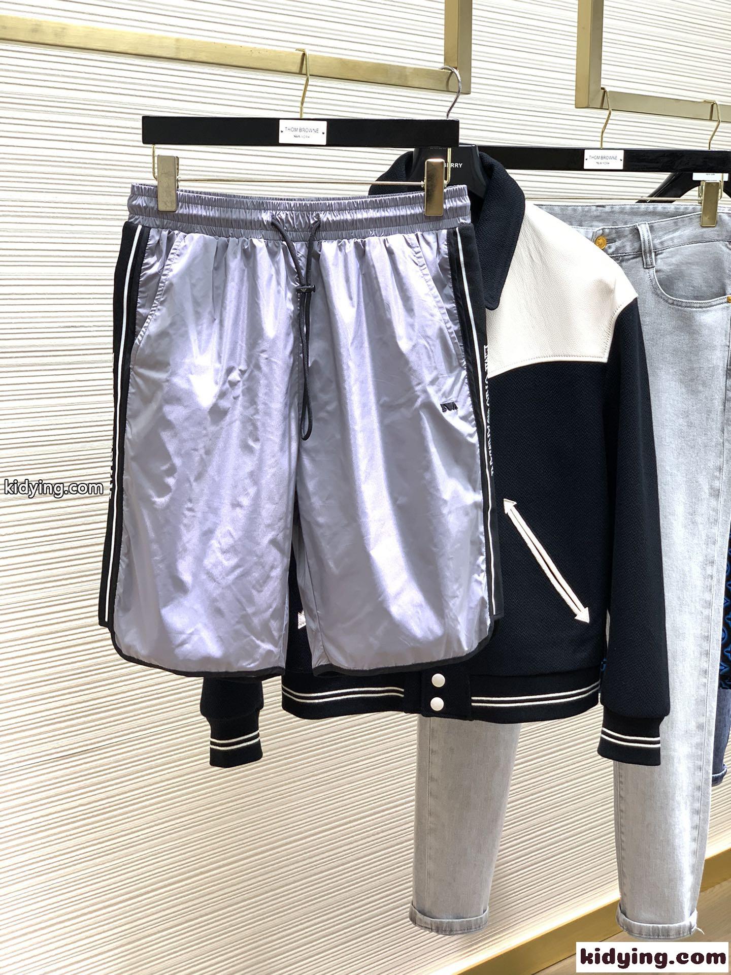 夏の定番 カジュアル アルマーニ パンツ コピー 快適 メンズ ショートパンツ-1