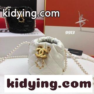 mini真珠桶包 シャネル バッグ 公式コピー シャネルフランスのバケツバッグ 純色の羊皮バッグを斜めにかける-4