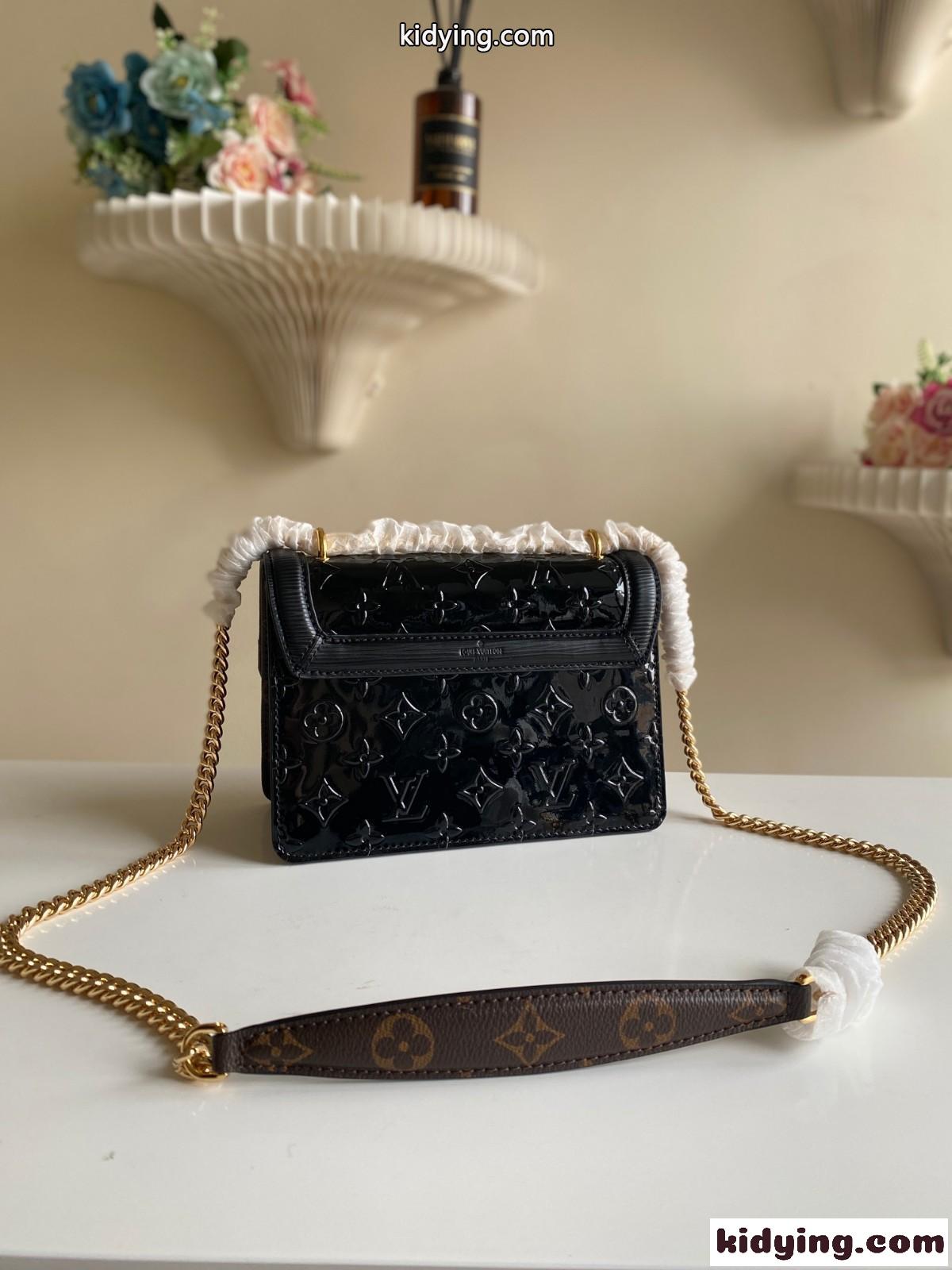 M90516 LV ルイヴィトン ワインウッド モノグラムヴェルニ バッグ スーパーコピー ブラック-2