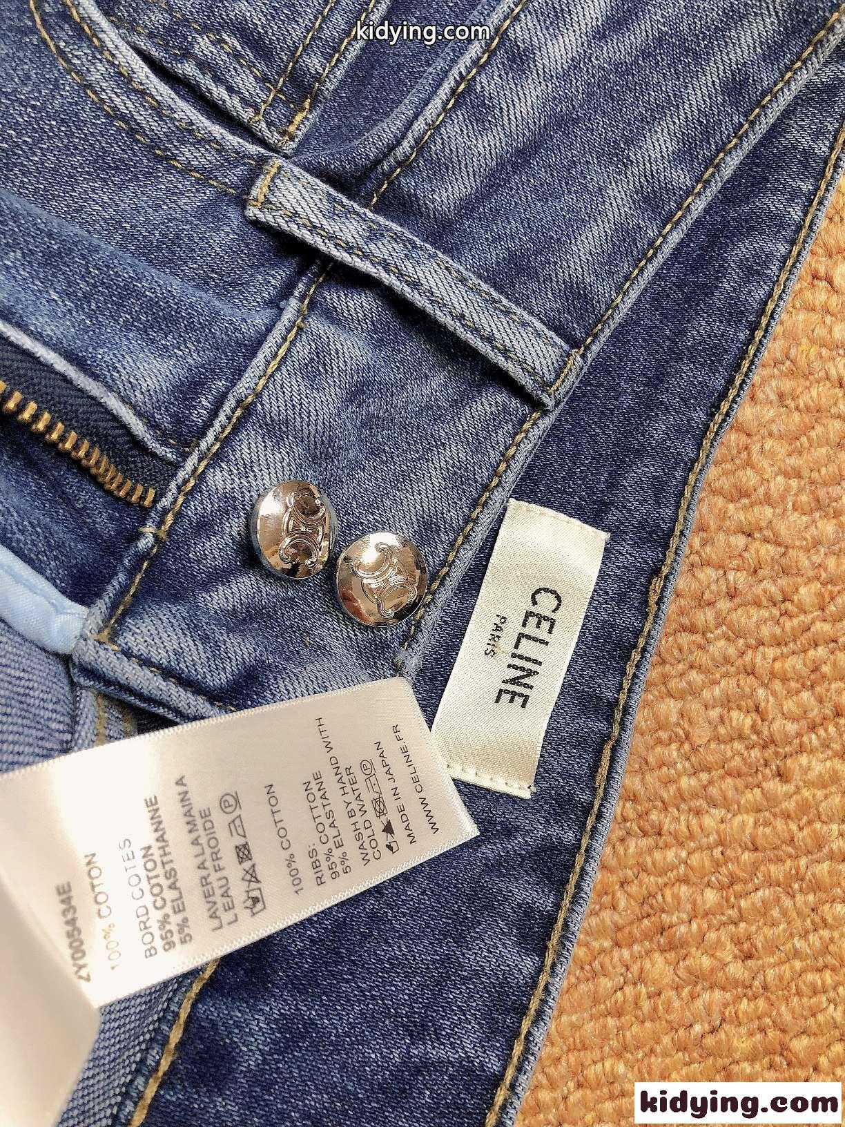 ファッション ゆったり 柔らかい ストレッチ 着痩せ セリーヌ ジーンズ コピー レディース デニムパンツ-4