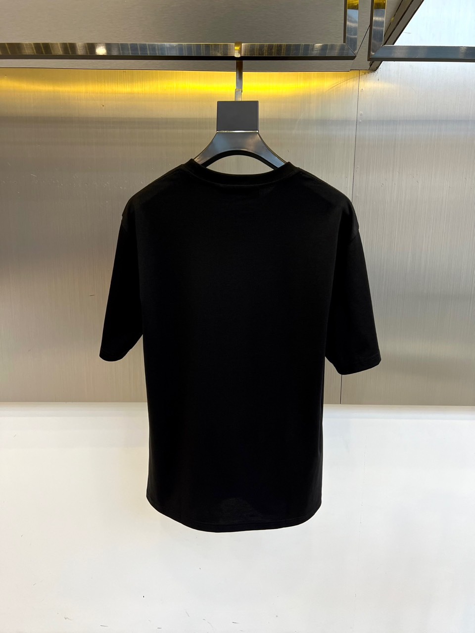 シンプル お洒落 ロゴ 半袖Tシャツ グッチ Tシャツ 偽物 クルーネック ブラック-1