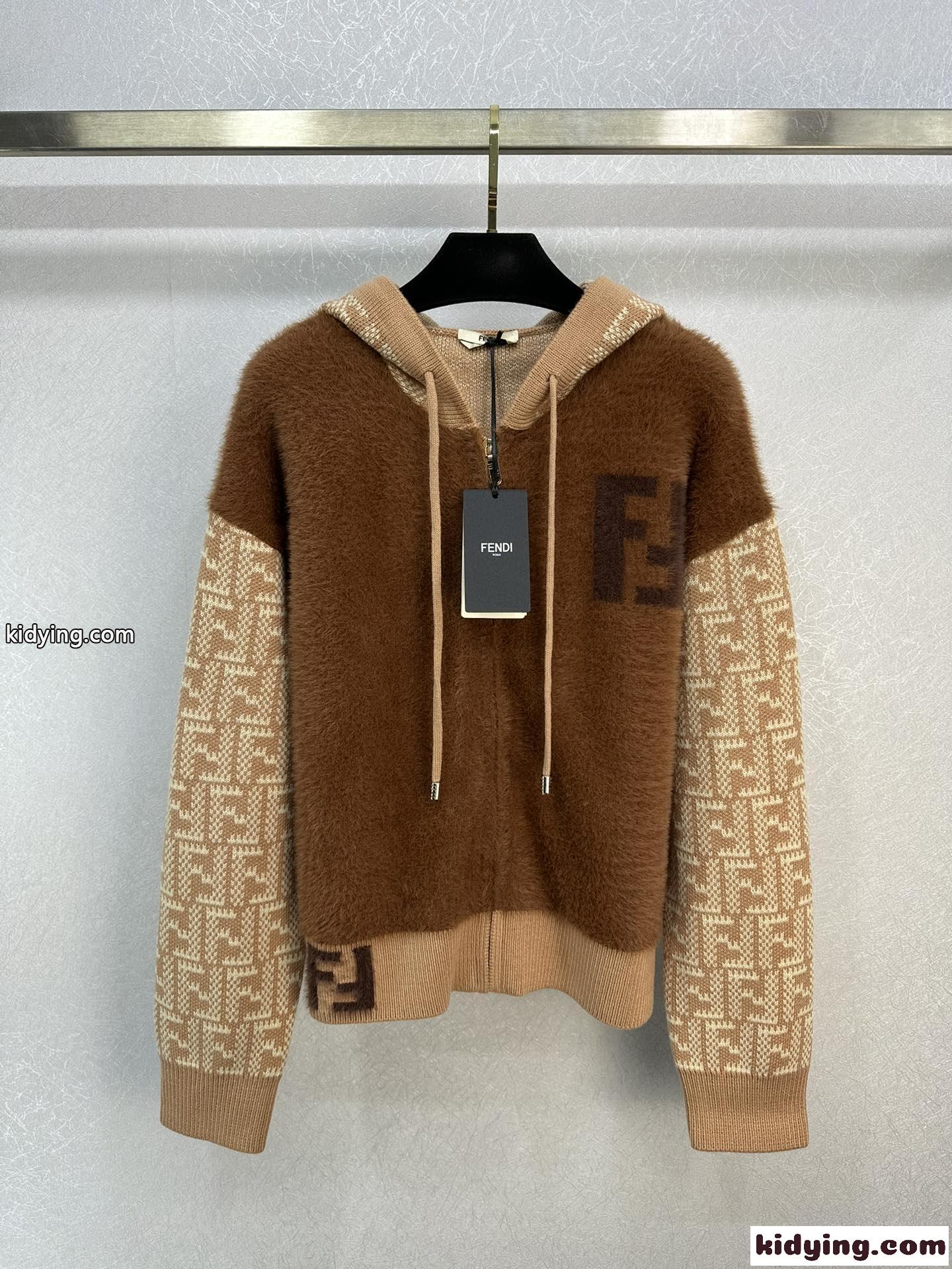 おしゃれ ふわふわ 切り替え フェンディ ジャケット コピー  レディース-0