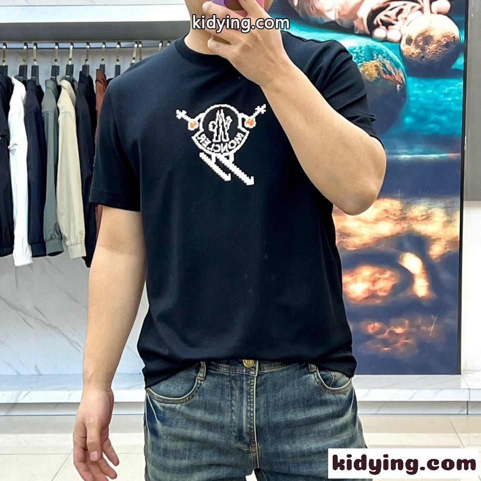 人気 コットン プリント モンクレール Tシャツ スーパーコピー 半袖Tシャツ ブラック-2