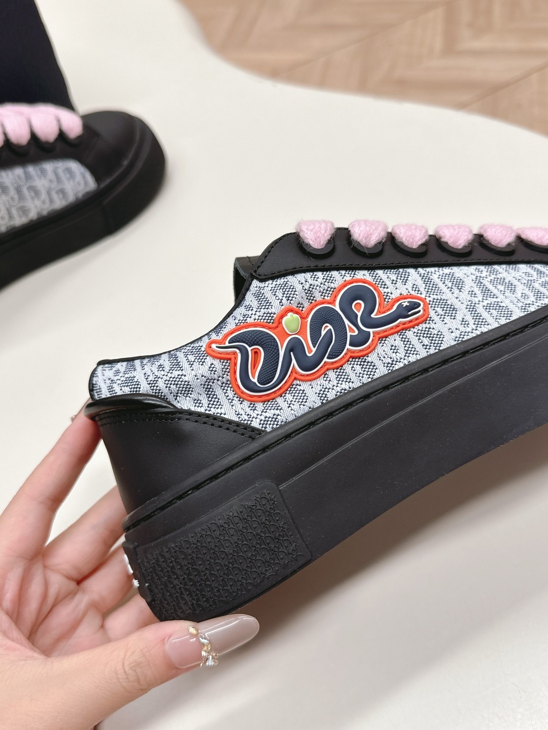 限定~DIOR AND KAWS B33 スピンスニーカー スーパーコピー ブラック-3