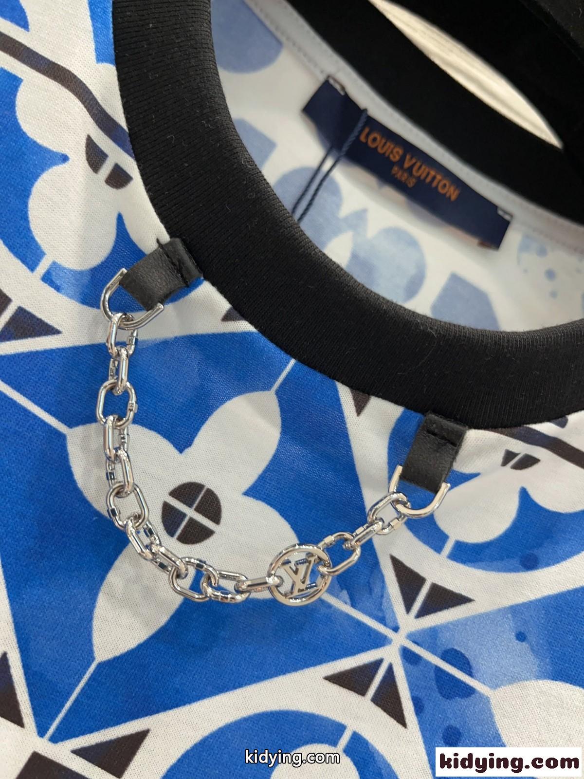 LV バイ・ザ・プール モノグラムタイルTシャツ ルイ・ヴィトン Tシャツ コピー レディース-1
