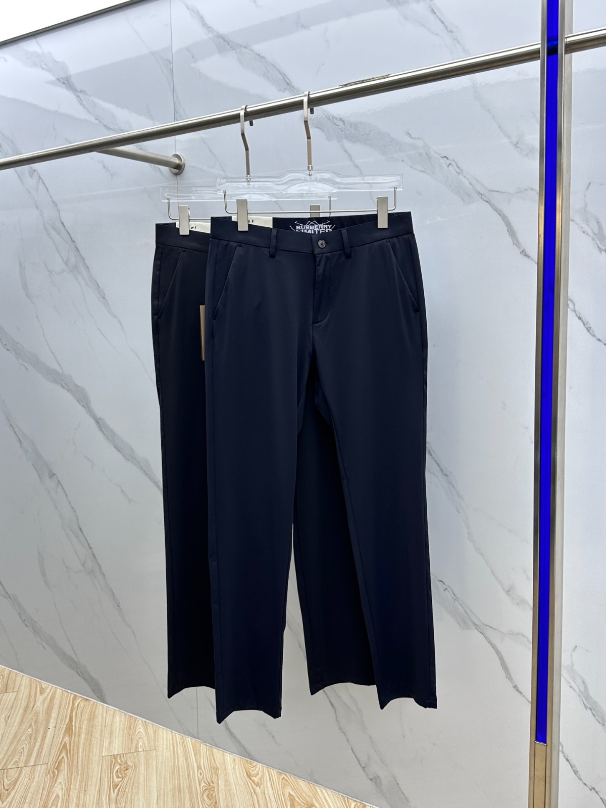 バーバリー パンツ コピー メンズ 上品 カジュアル スラックス-0