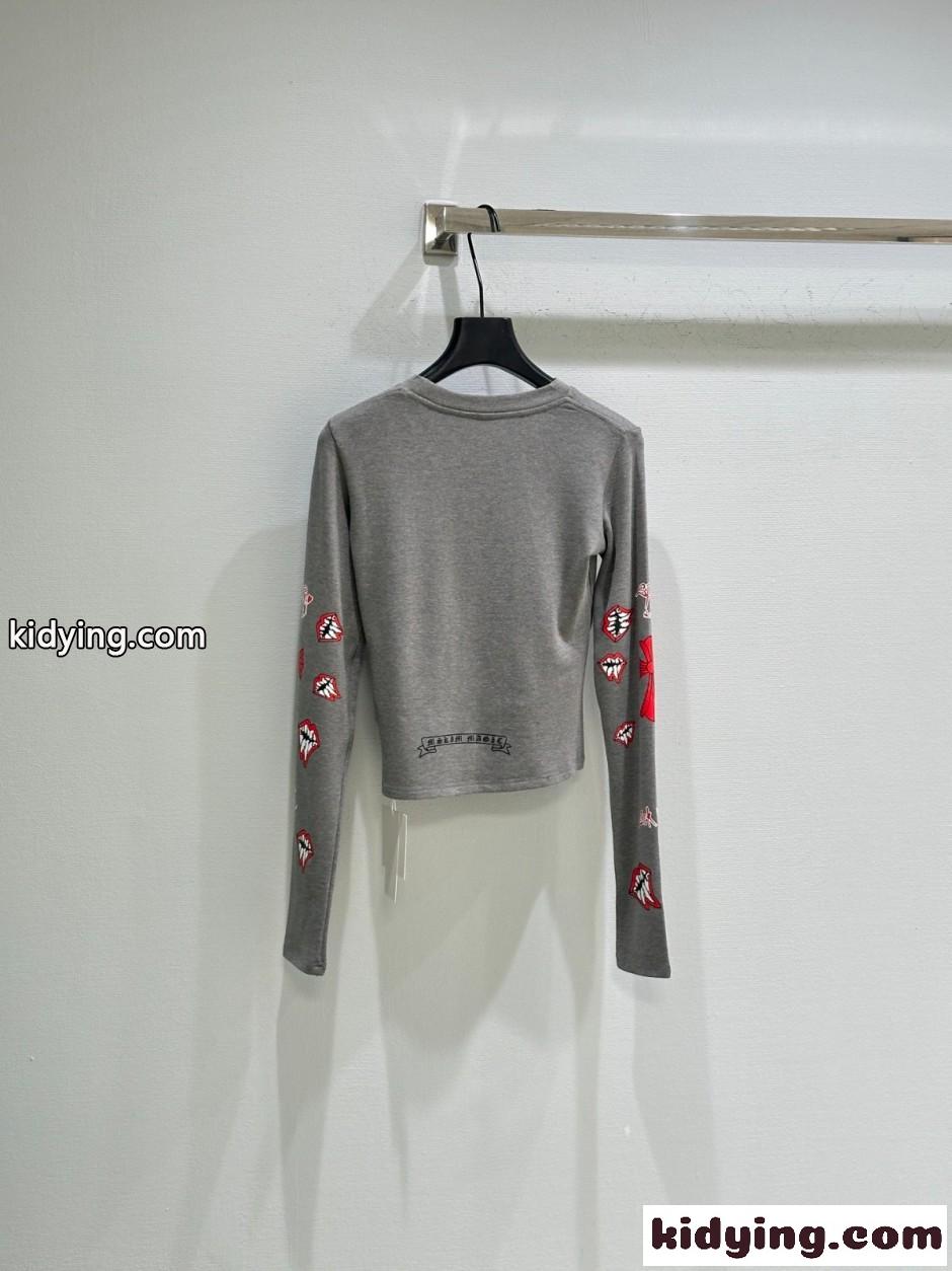 スタイリッシュ コンパクト 長袖Tシャツ クロムハーツ Tシャツ 偽物 グレー-1