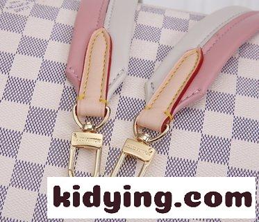 Beaubourg Hobo中号手袋取材Monogramは 手で縁染めしたものを織り革の柄にして独特の意味をつけている ルイ・ヴィトン バッグ ピンクコピー-2