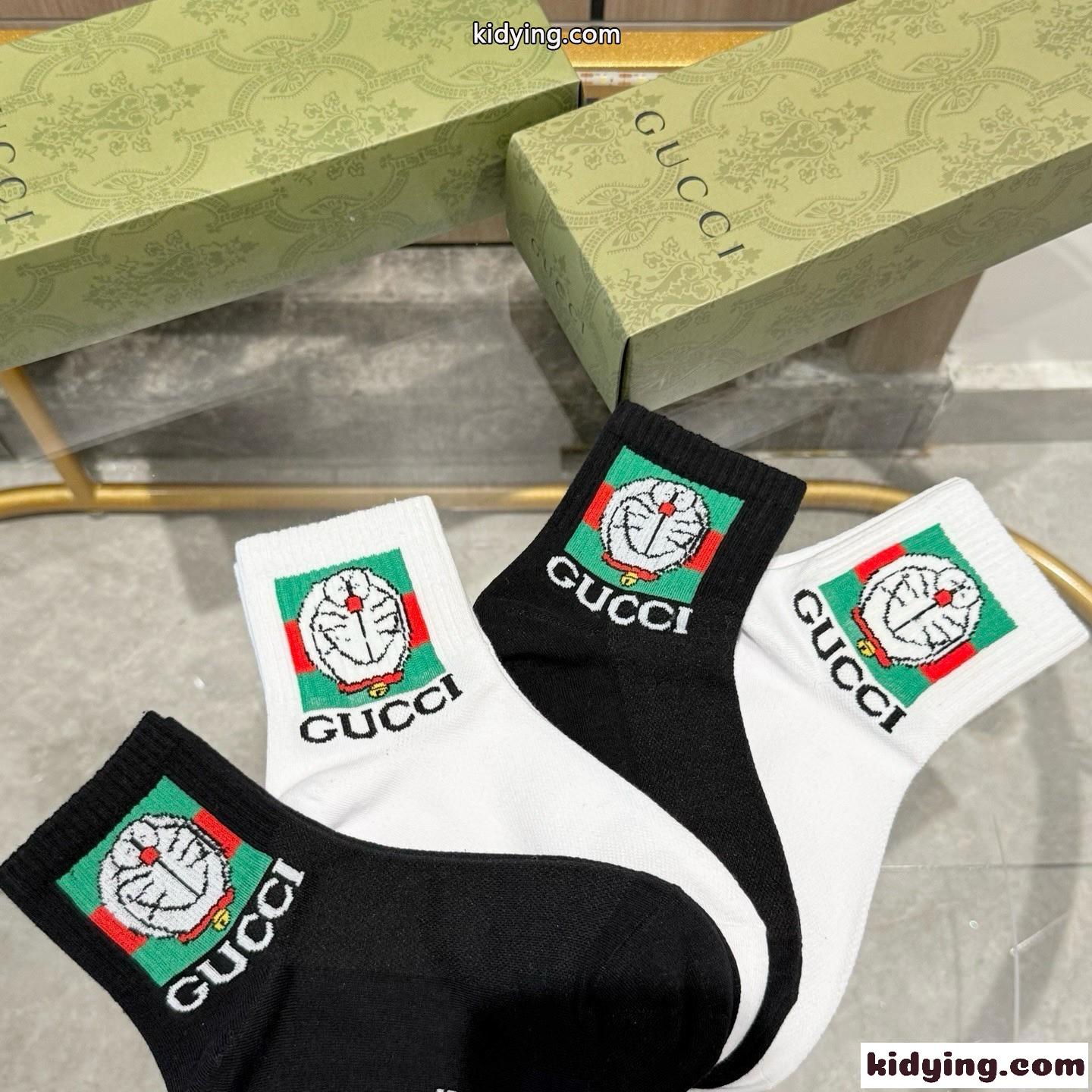Gucci × ドラえもん 4足セット ソックス グッチ 靴下 偽物 合わせやすい-3