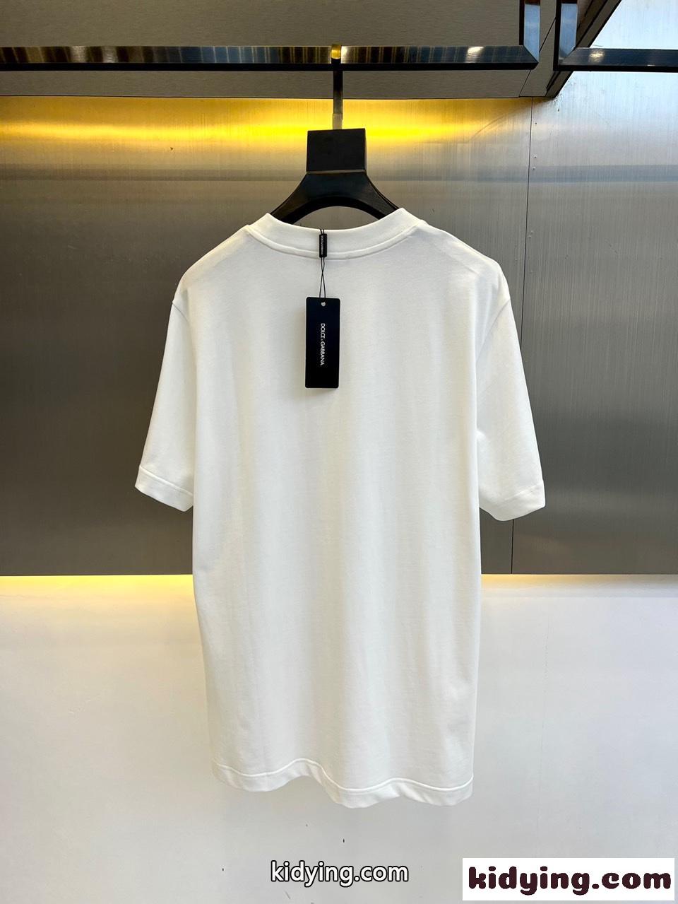 エンボスロゴ カジュアル 合わせやすい ドルチェ&ガッバーナ Tシャツ コピー ホワイト-4