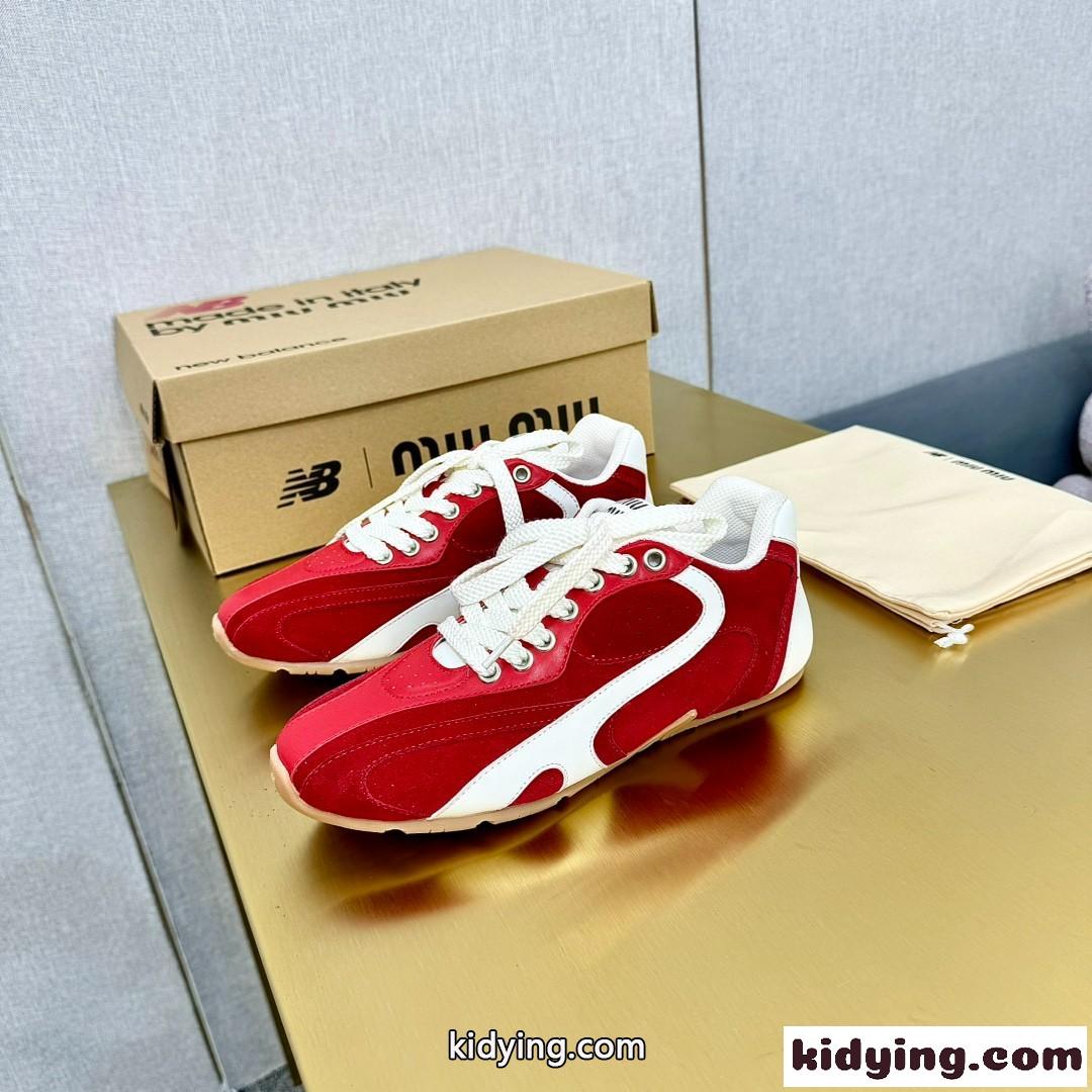 大人気 Miu Miu x New Balance スエード＆レザー ローカットスニーカー スーパーコピー レッド-0