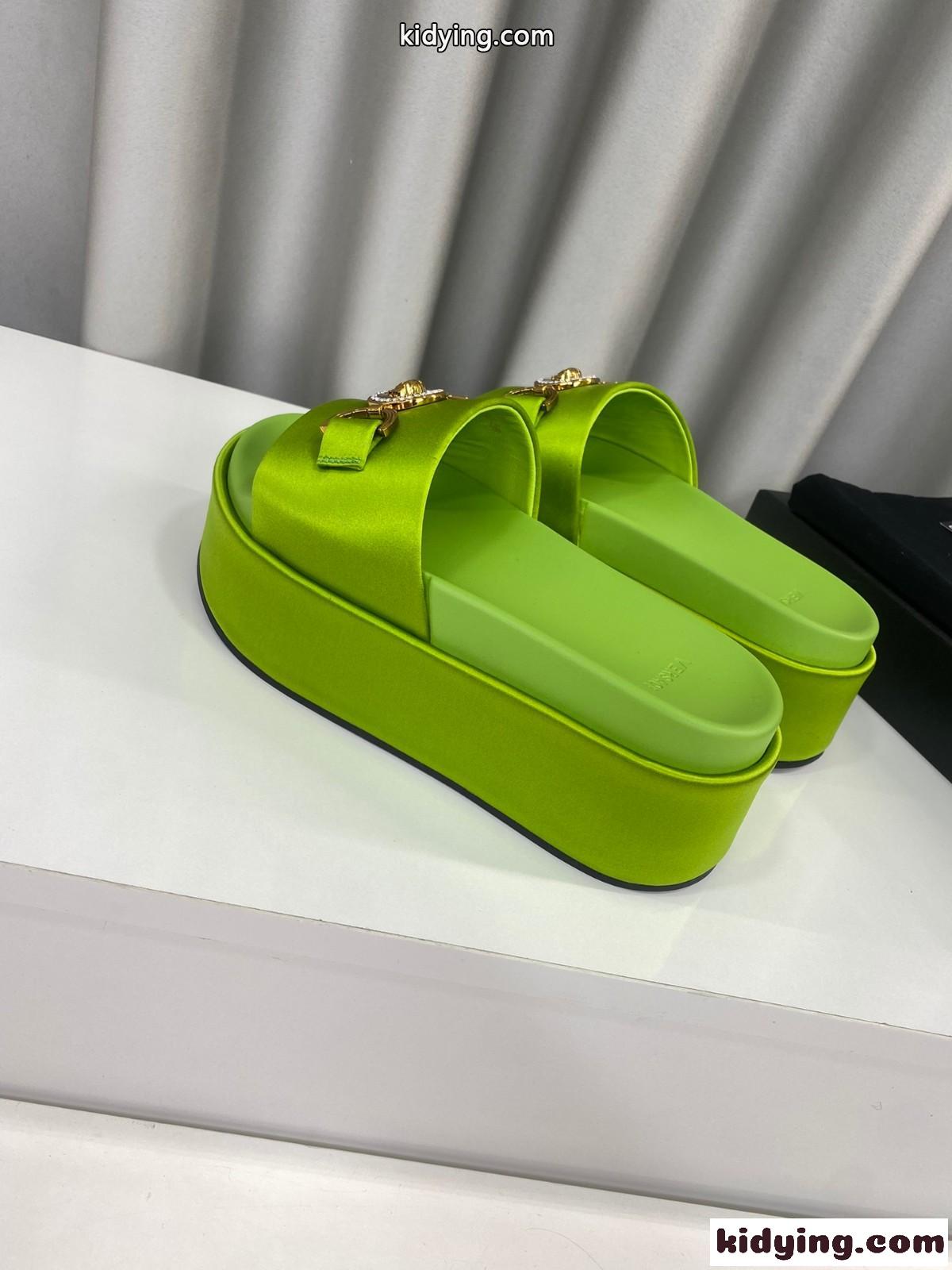 メデューサ プラットフォームサンダル 厚底 ヴェルサーチェ サンダル コピー グリーン-1
