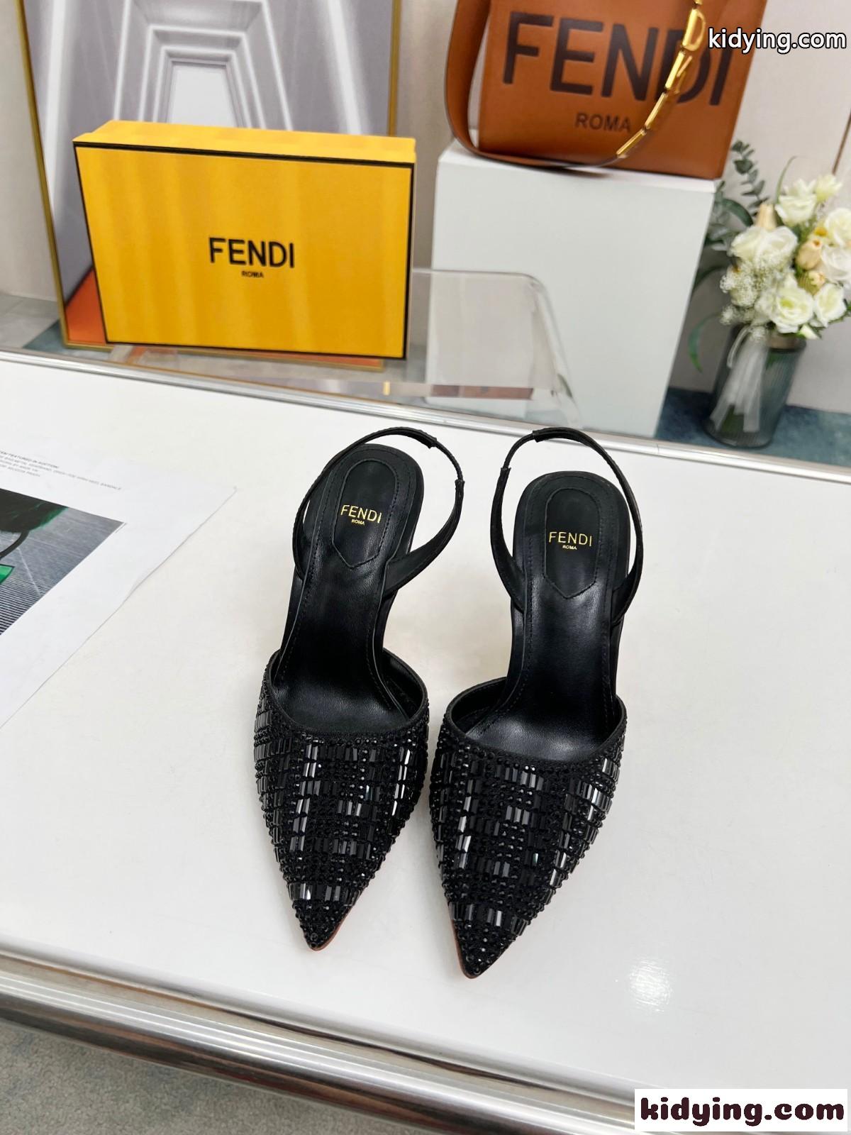 フェンディ ファースト パンプス コピー 女性らしい 上品 ラインストーン レディース-4