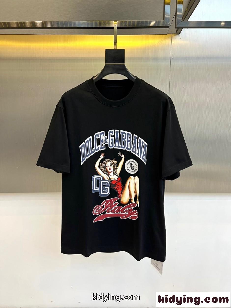 目を惹く プリント 半袖Tシャツ ドルチェ&ガッバーナ Tシャツ 偽物 ブラック-0