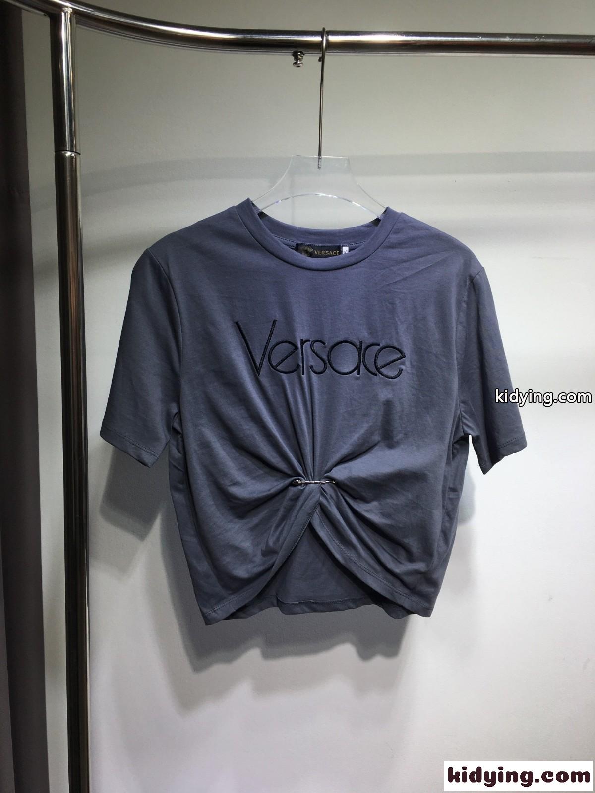 セーフティー ピン ロゴ 半袖Tシャツ ヴェルサーチェ Tシャツ コピー グレー-1