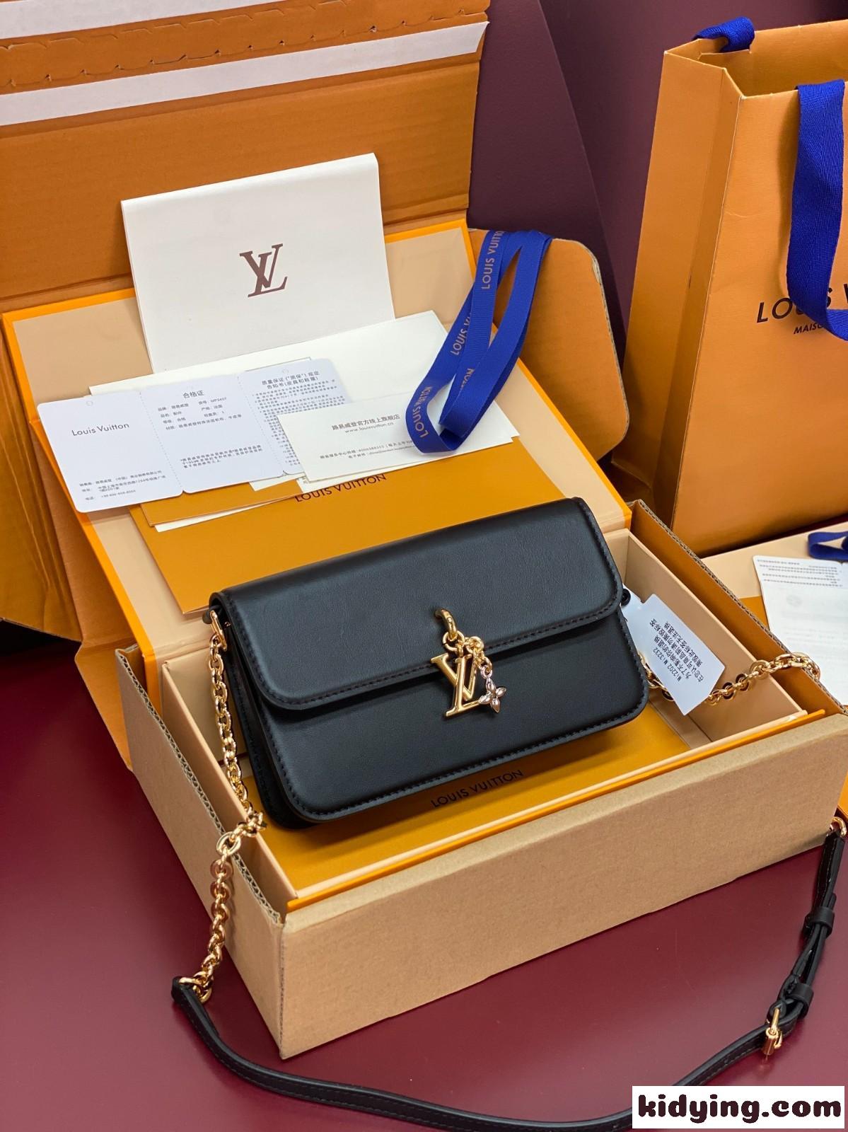 M14564 ルイ・ヴィトン スーパーコピー ウォレット オン チェーン・LV ブルーム ブラック-0