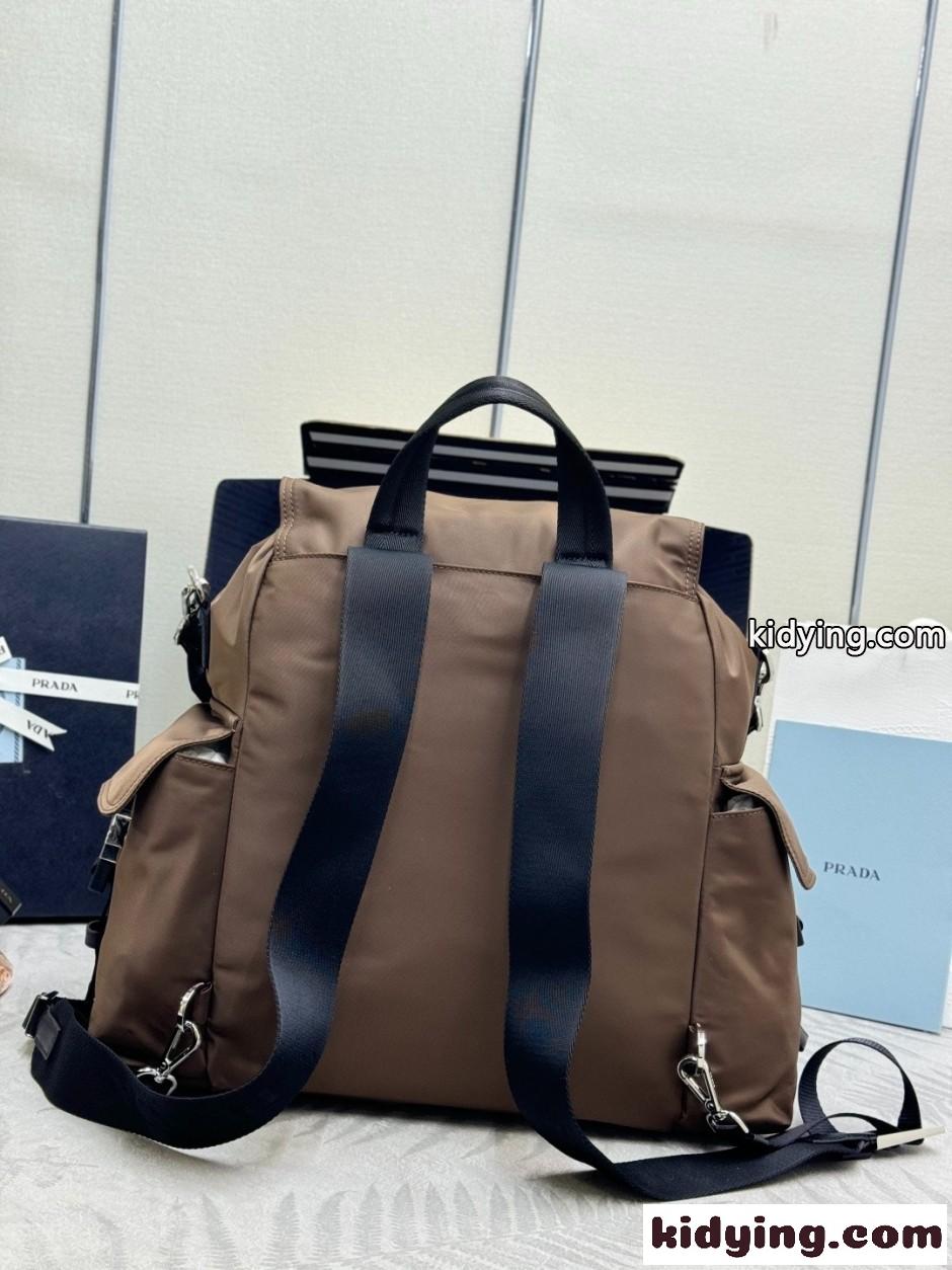 プラダ エクスプローラ Re-Nylon xレザー バックパック スーパーコピー 2VZ118 ブラウン-1