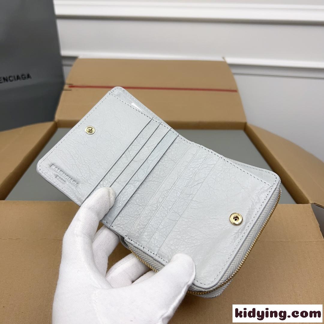 上品 高級感 コンパクトウォレット バレンシアガ 財布 コピー 二つ折り財布 グレー-4
