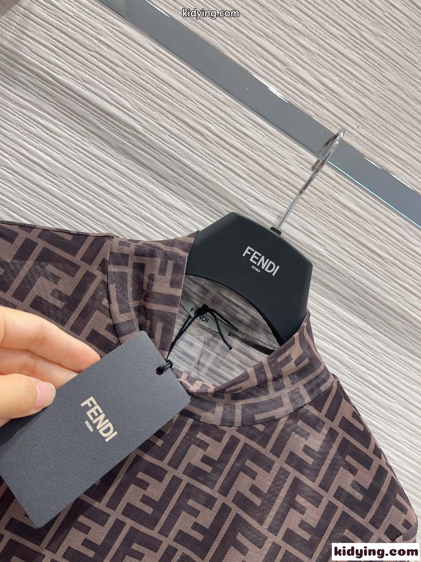 人気 定番 FFロゴ ストレッチ フェンディ Tシャツ コピー レディース 長袖-0