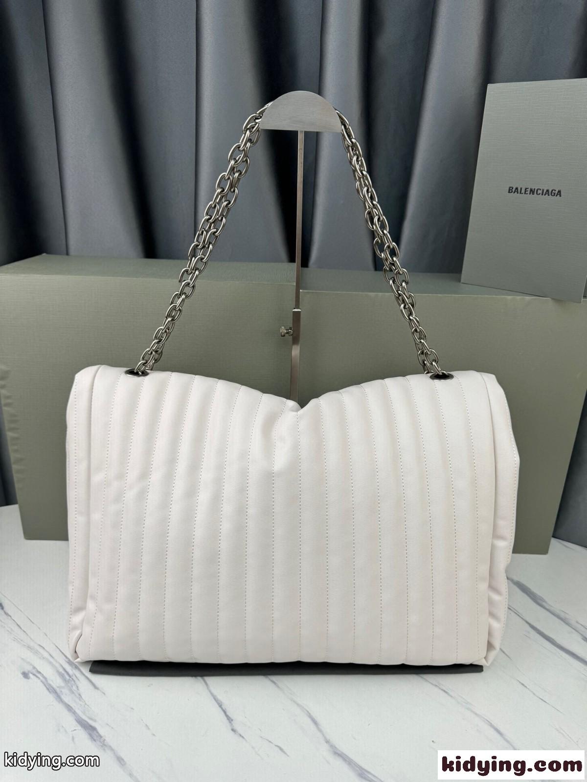 バレンシアガ モナコ ラージ チェーンバッグ キルテッド スーパーコピー シルバー金具-1