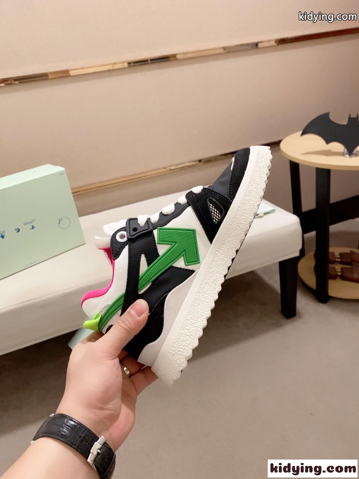 飽きのこない 人気 オフホワイト スニーカー コピー レディース メンズ カジュアル-2