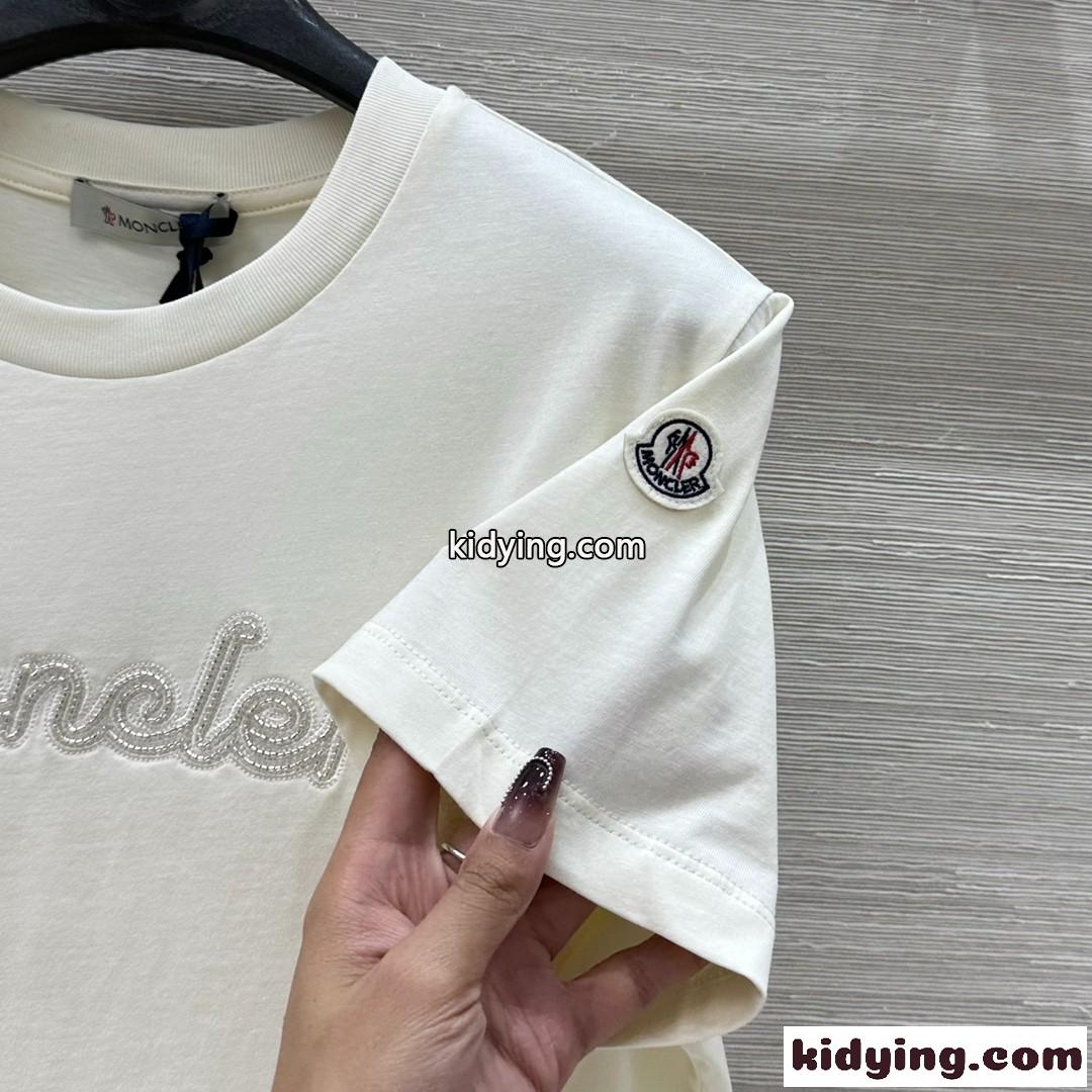 シンプル ロゴ入り コットン 半袖Tシャツ モンクレール Tシャツ コピー ベージュ-0