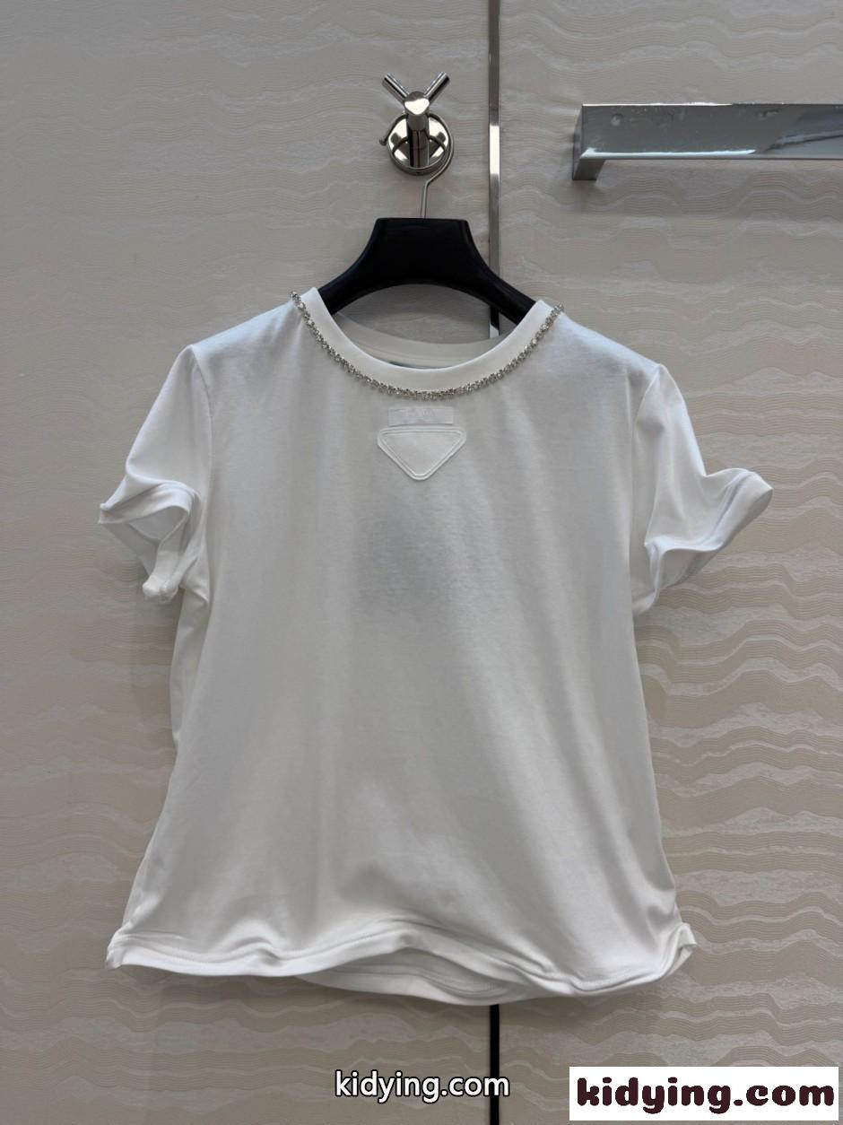 シンプル ビジュー装飾 半袖Tシャツプラダ Tシャツ 偽物 コットン ホワイト-0