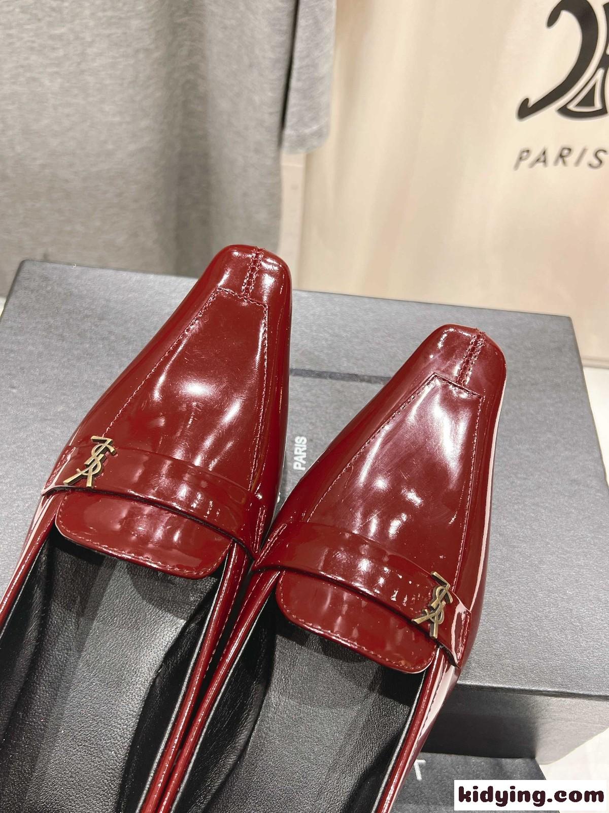 エレガント パテントレザー YSL イヴ・サンローラン ポピー バレリーナ スーパーコピー レッド-1