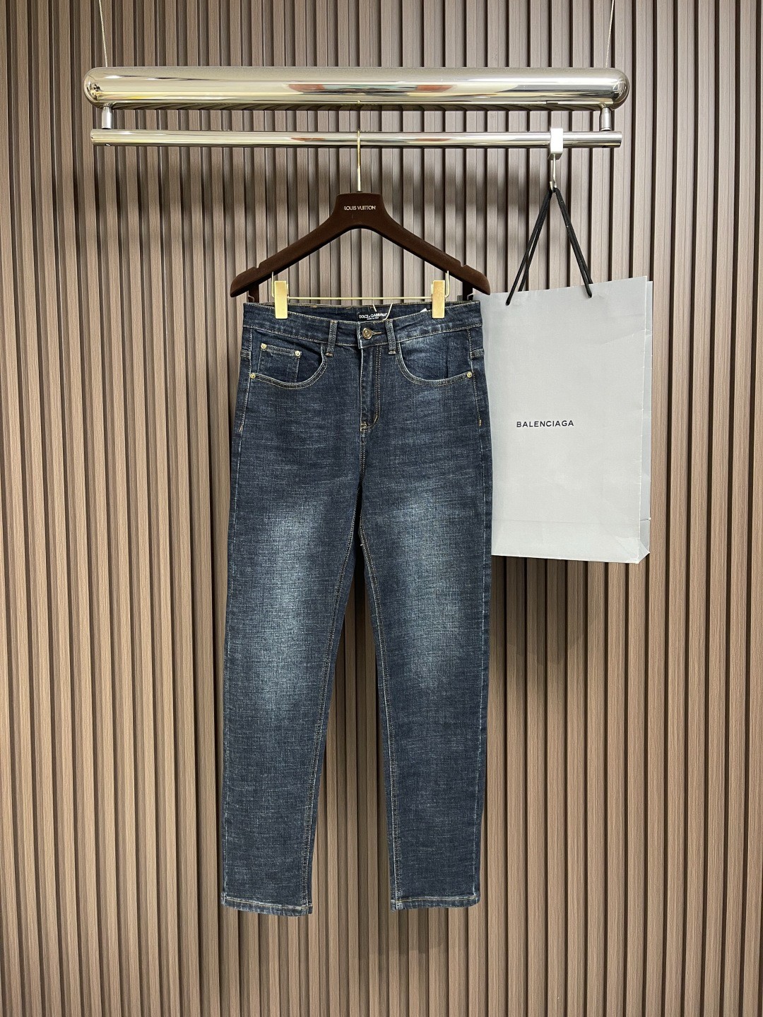 カジュアル 合わせやすい ドルチェ&ガッバーナ ジーンズ 偽物 デニムパンツ-1