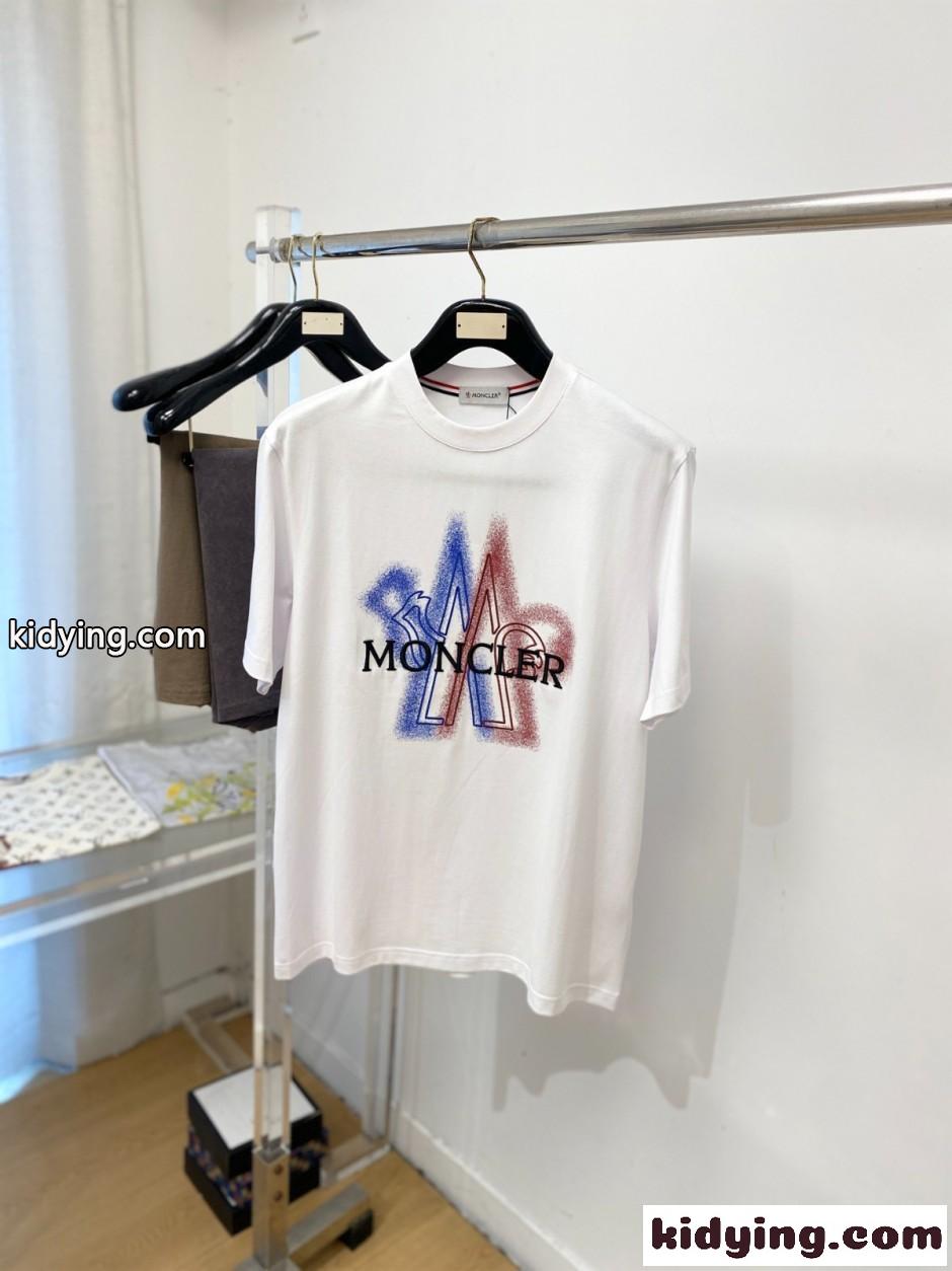 お洒落 ロゴ刺繍 合わせやすい 半袖Tシャツ モンクレール Tシャツ 偽物 ホワイト-0
