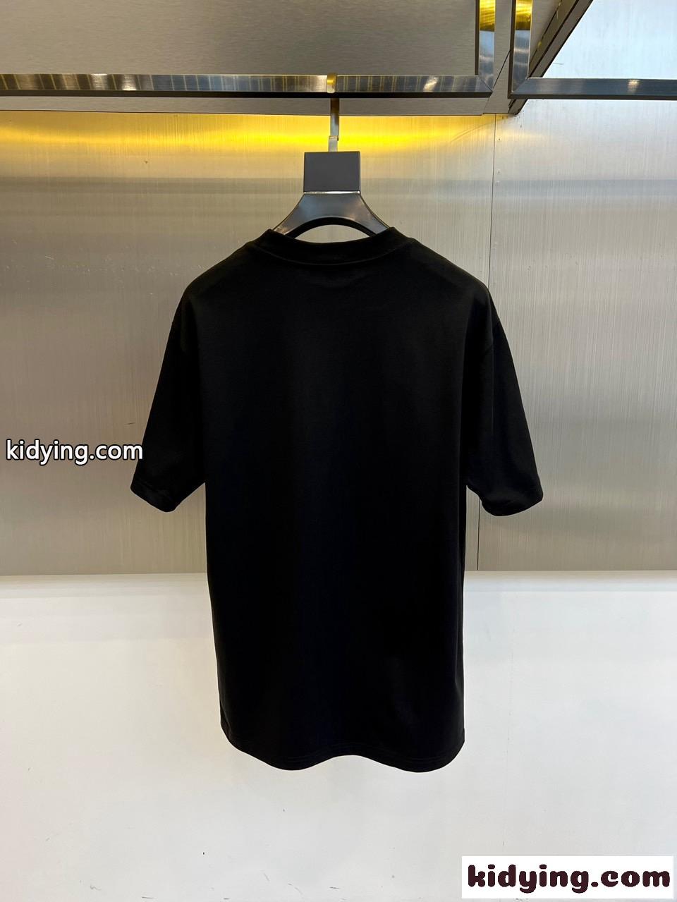 フロントロゴ クルーネック 半袖Tシャツ ヴァレンティノ Tシャツ 偽物 ブラック-3