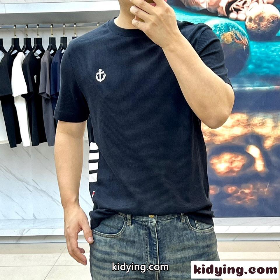 着心地いい 半袖Tシャツ トムブラウン Tシャツ スーパーコピー ブラック-2