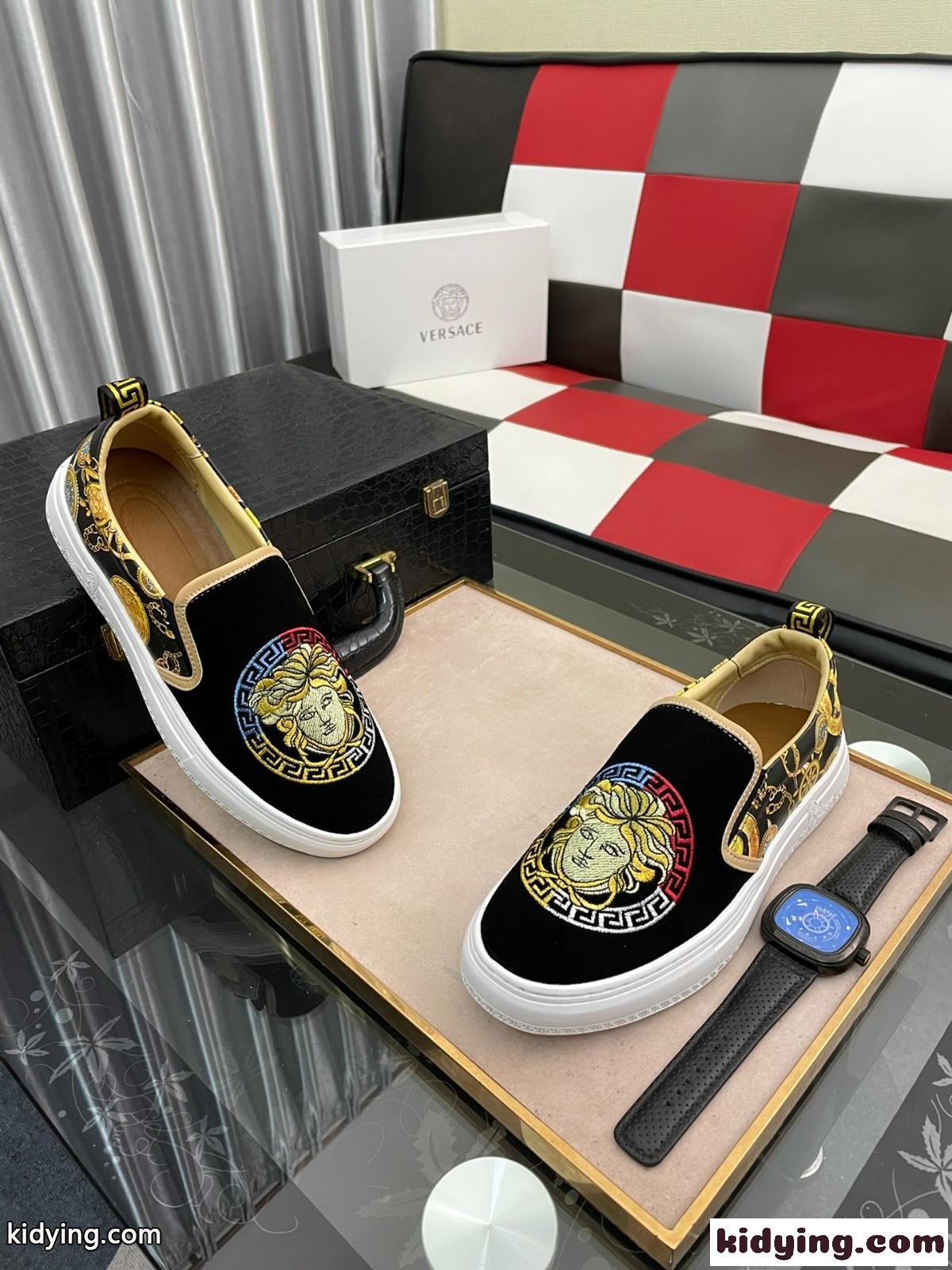 人気 上品 高級感 スリッポン ローファー ヴェルサーチェ メンズ コピー 滑り止め 快適な履き心地 カジュアルジューズ-2