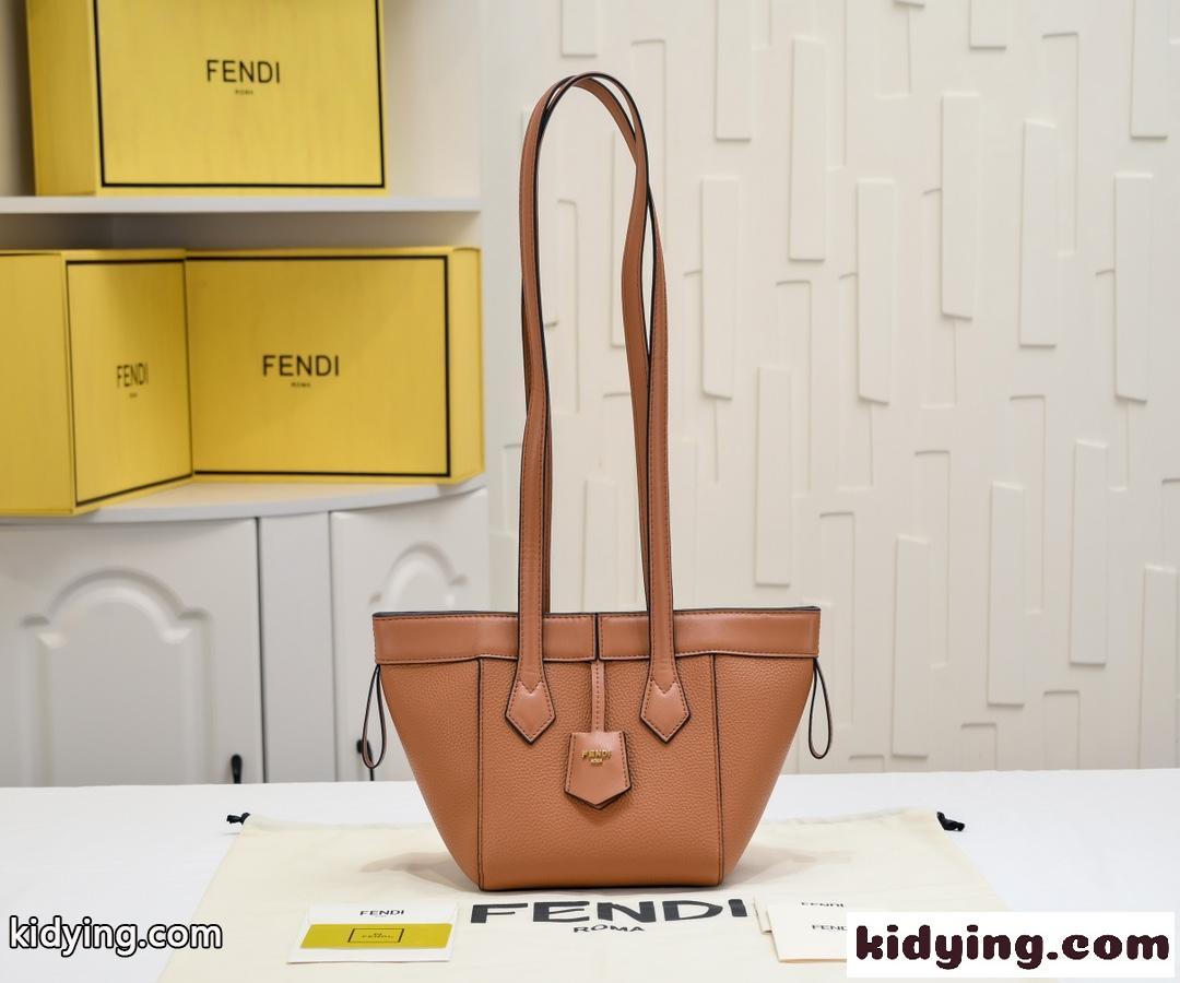 フェンディ バッグ コピー Fendi Origami スモール 変形ミニバッグ ブラウンレザー-0