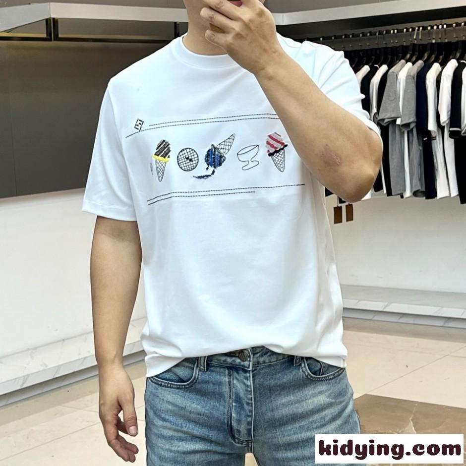 遊び心満載 フェンディ Tシャツ 偽物 クルーネック 半袖Tシャツ ホワイト-2