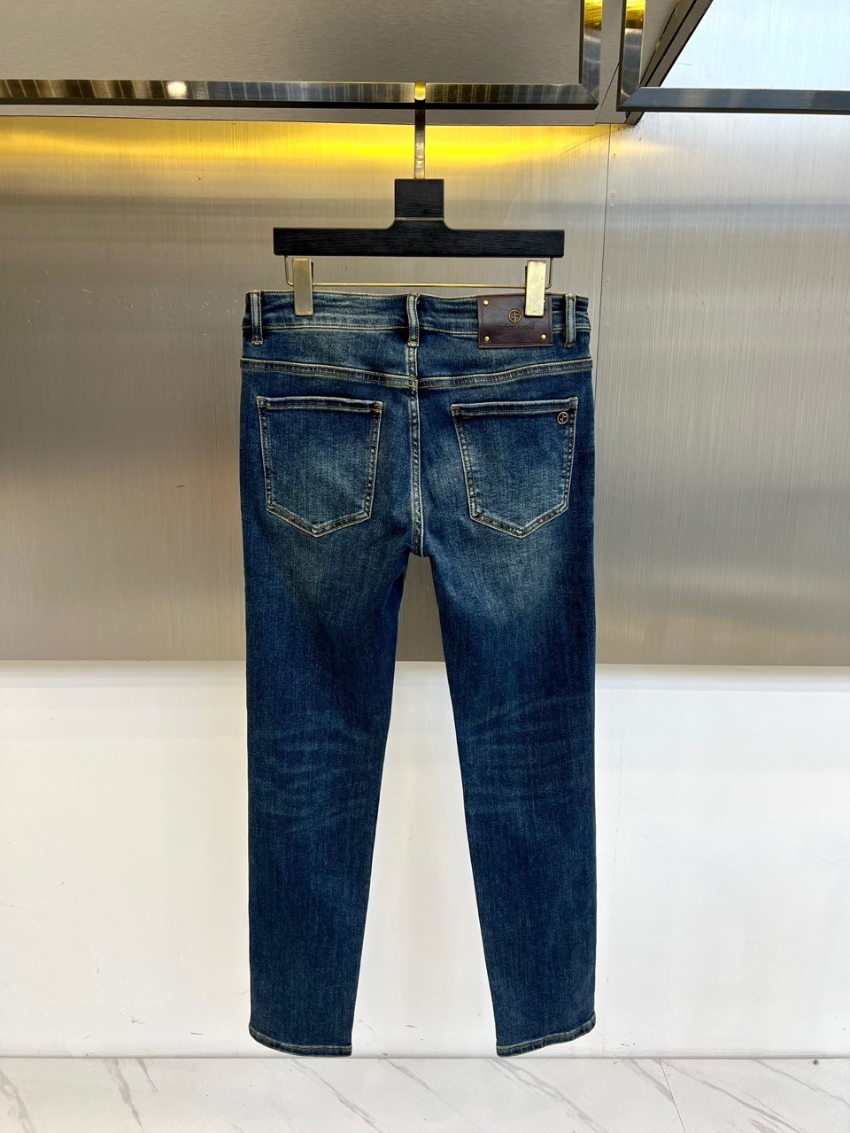 合わせやすい アルマーニ ジーンズ 偽物 メンズ ストレッチ デニムパンツ-1