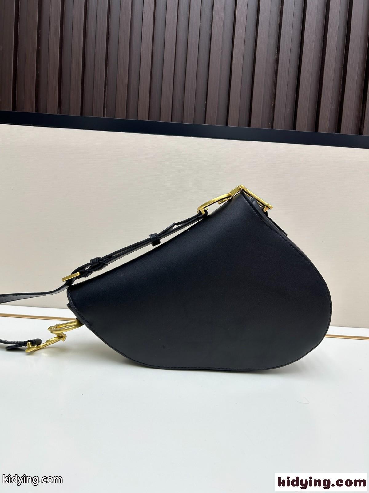 ディオール Saddle ストラップ付き ソフトバッグ ミディアム コピー ブラック-1