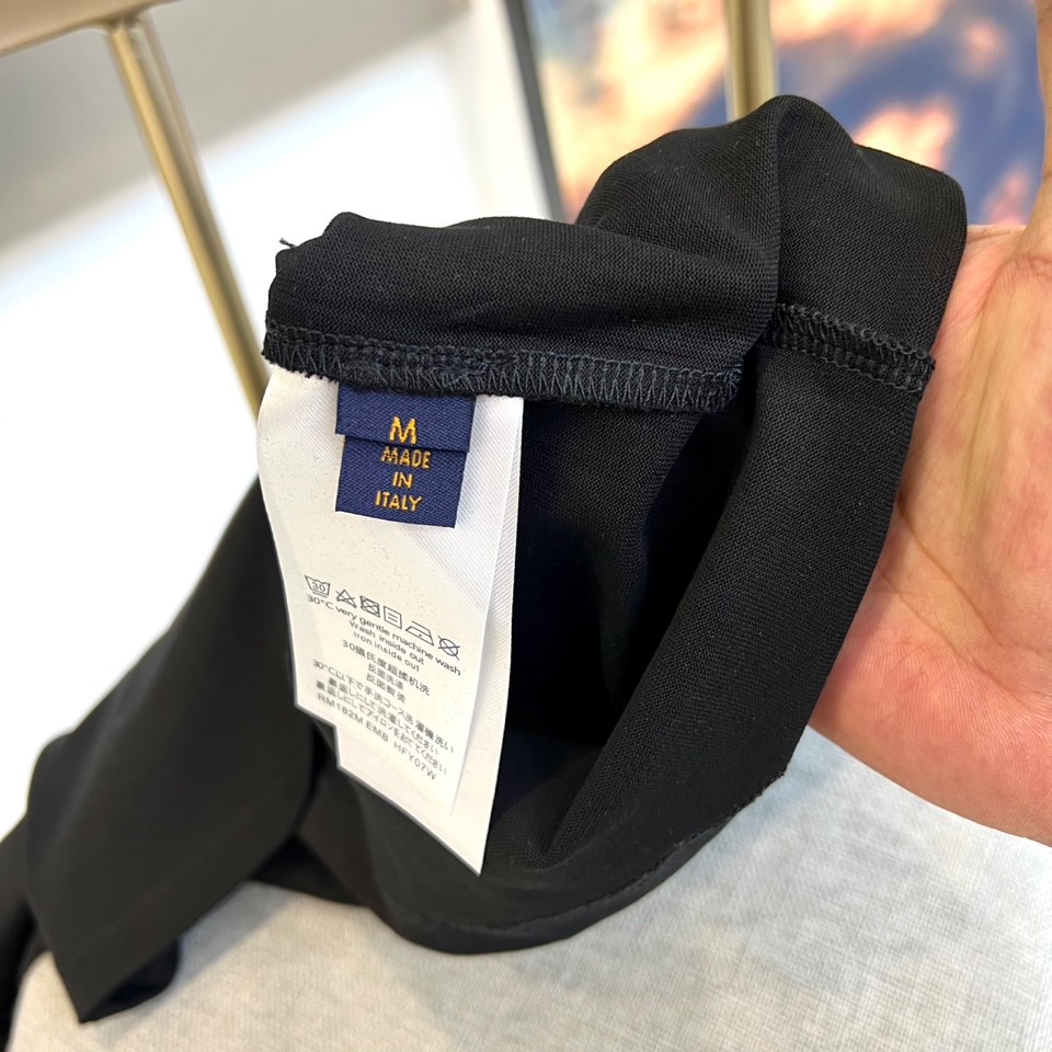 カジュアル ロゴ クルーネック ルイ・ヴィトン Tシャツ 偽物 半袖Tシャツ ブラック-3