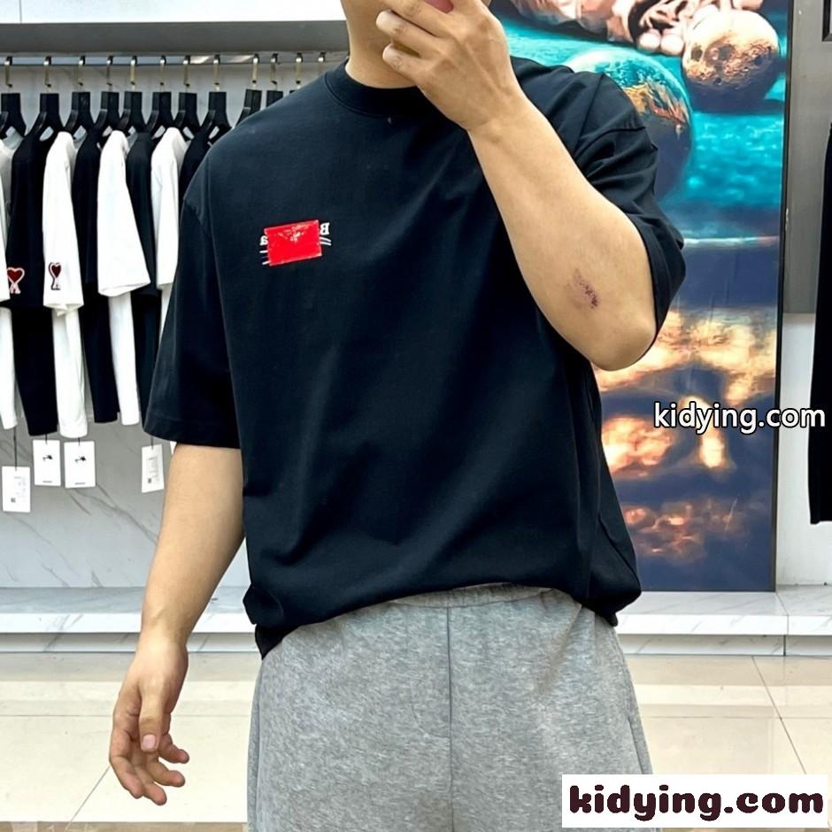 バックロゴ クルーネック半袖Tシャツ バレンシアガ Tシャツ 偽物 ブラック-1