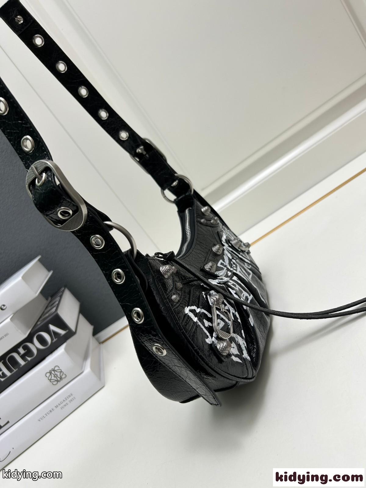 ル・カーゴール XS ショルダーバッグ バレンシアガ バッグ コピー ブラック-1