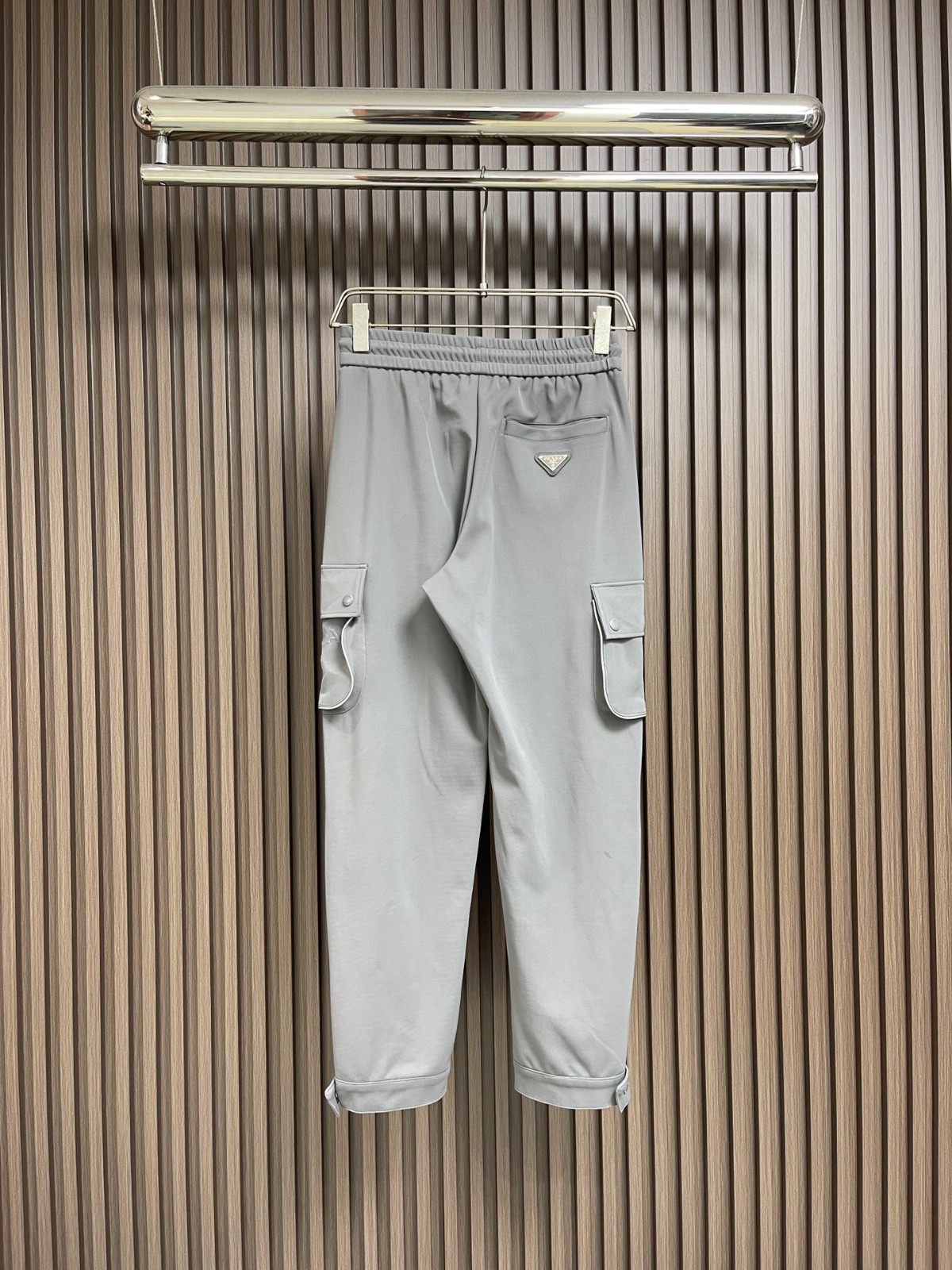 シンプル おしゃれ プラダ パンツ コピー メンズ カジュアルパンツ-0