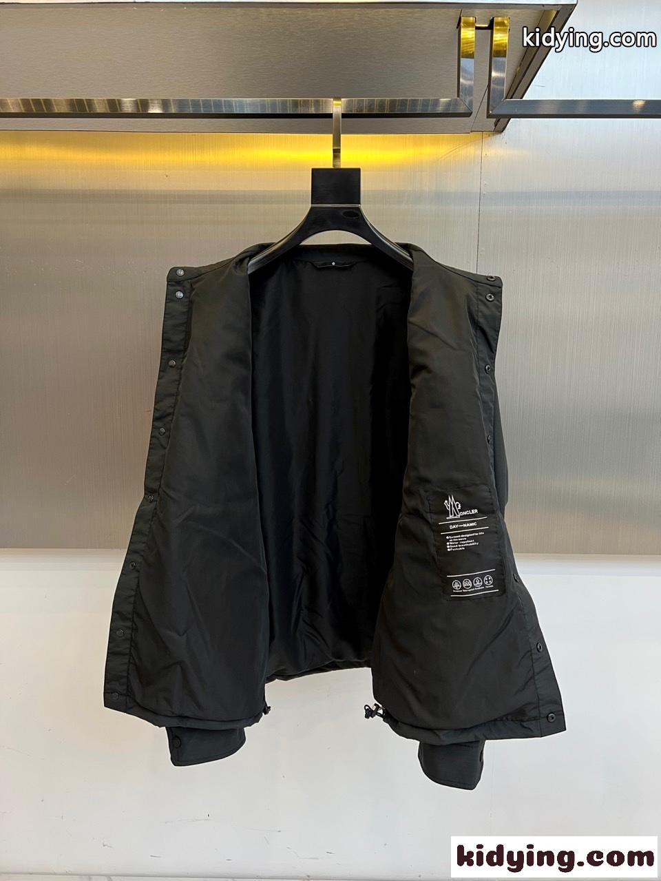 大人カジュアル 洗練された ブルゾン モンクレール ジャケット 偽物 ブラック-3